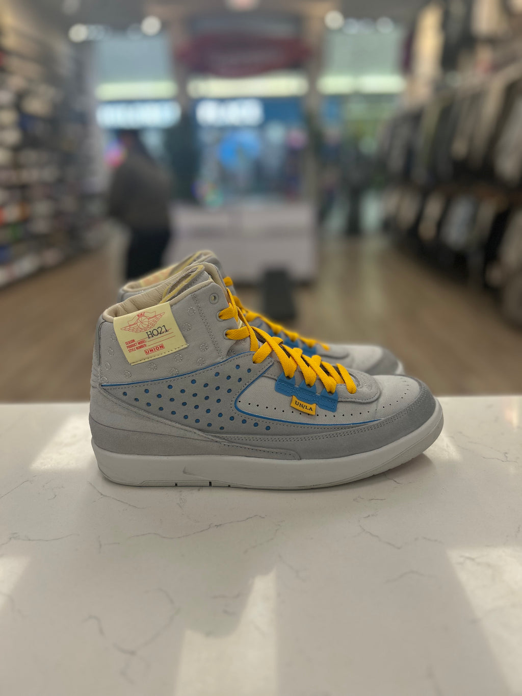 Jordan 2 Retro SP “Union Grey Fog” Preowned Size 9M