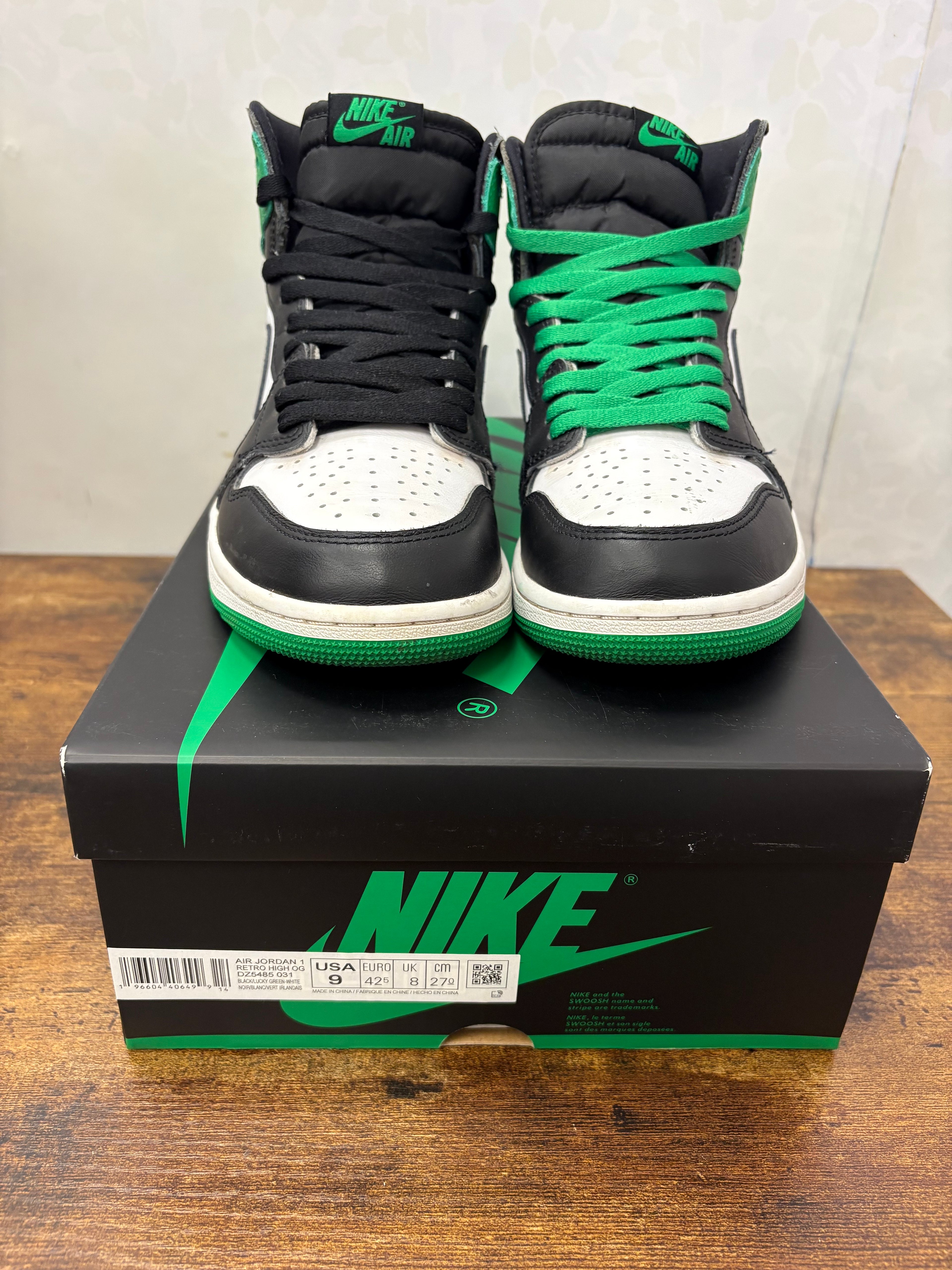 Jordan 1 “Lucky Green” Preowned Size 9