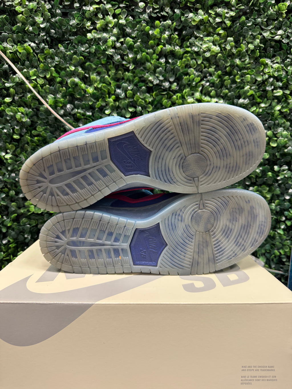 Nike SB Dunk Low "Run The Jewels" Size 10 Preowned