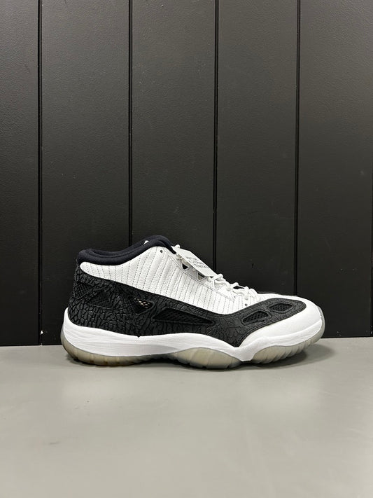 Jordan 11 Low IE "White Black" Size 10.5 Preowned