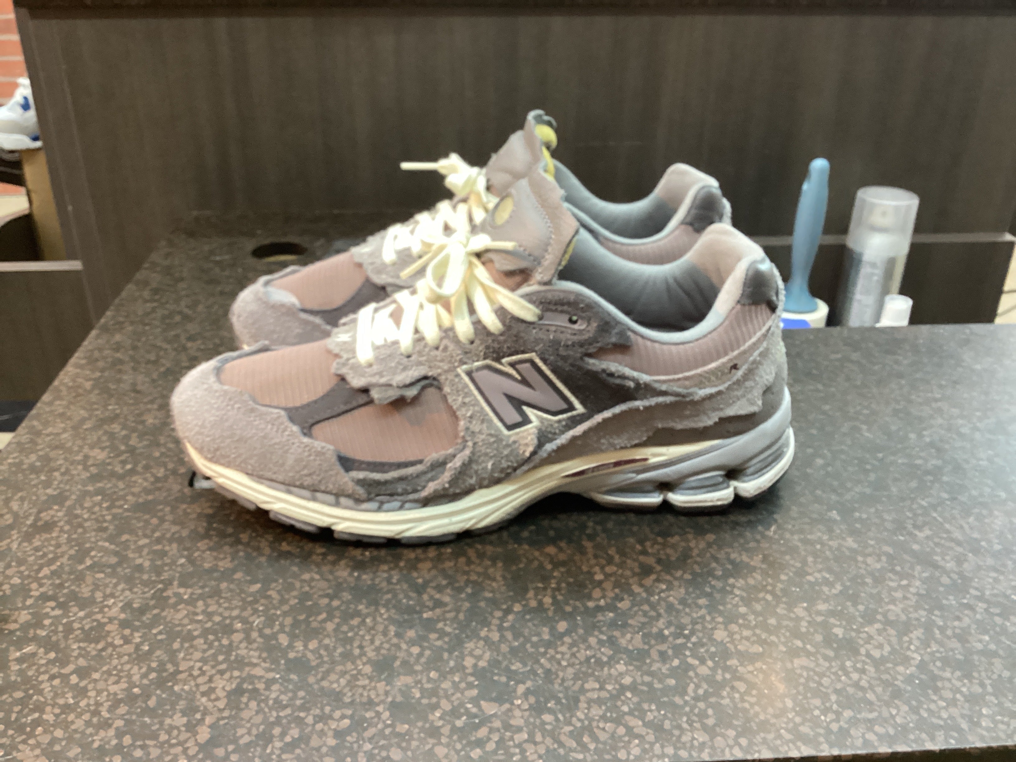 New Balance 2002R “Lunar New Year Dusty Lilac” Pre Owned Size 9.5