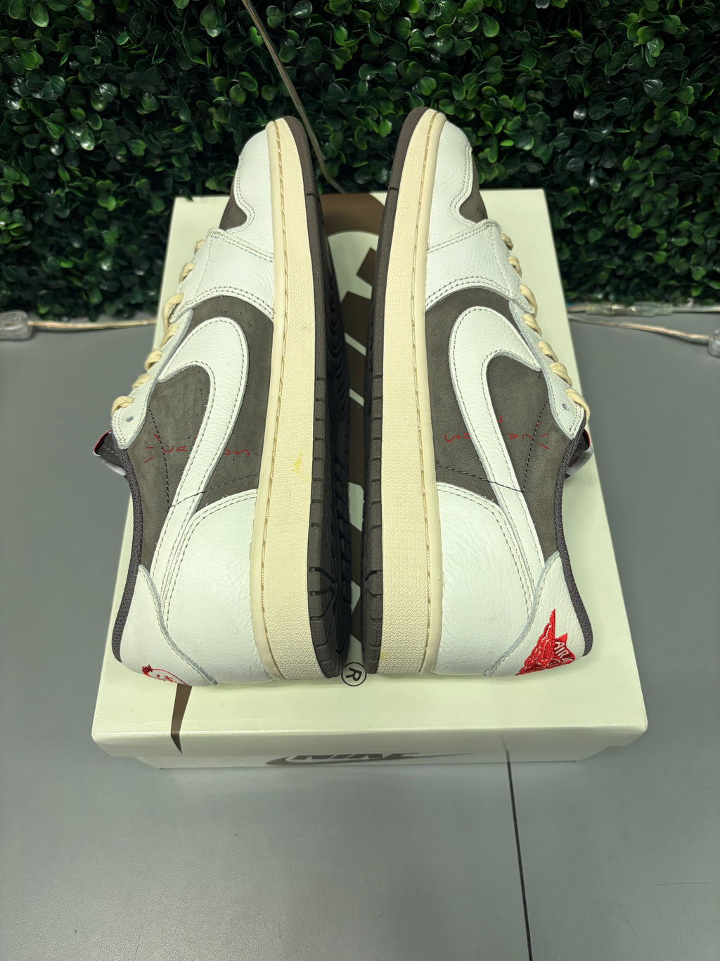 Jordan 1 Retro Low OG SP Travis Scott "Reverse Mocha" Size 11.5 Preowned