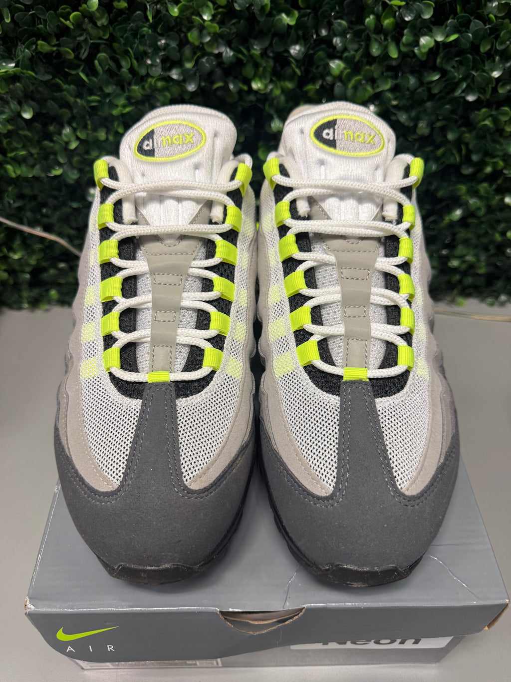 Nike Air Max 95 OG Big Bubble "Neon" Size 10 Preowned