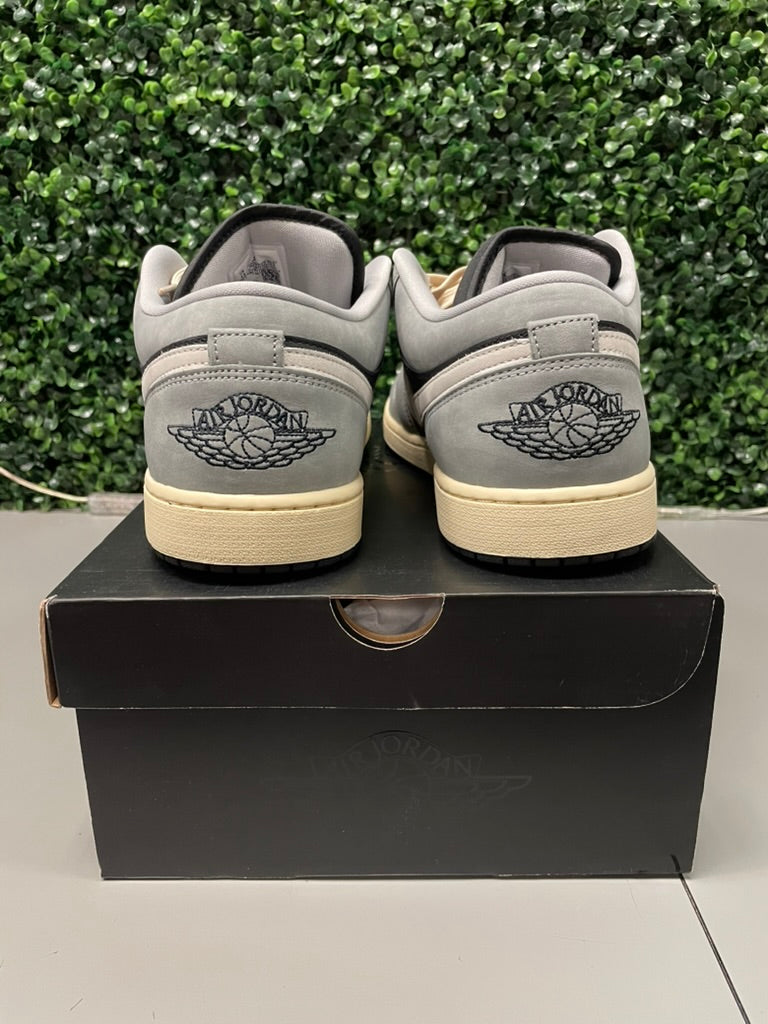 Jordan 1 Low "Light Smoke Grey Off Noir" Size 13 Preowned