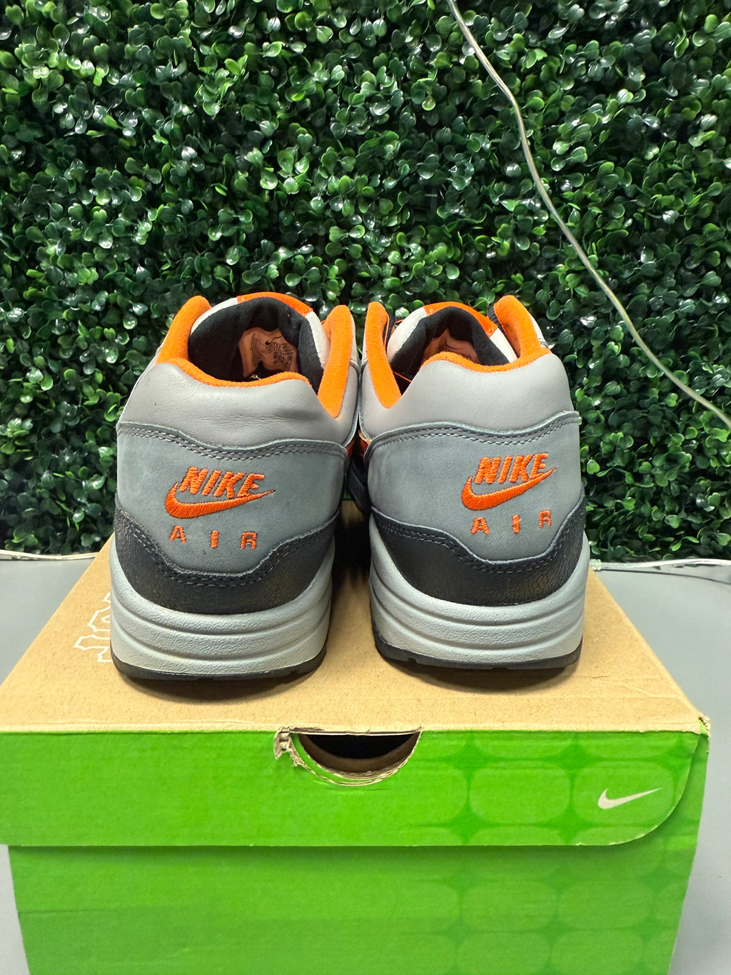 Nike Air Max 1 SP X Huf "Brilliant Orange" Size 11 Preowned