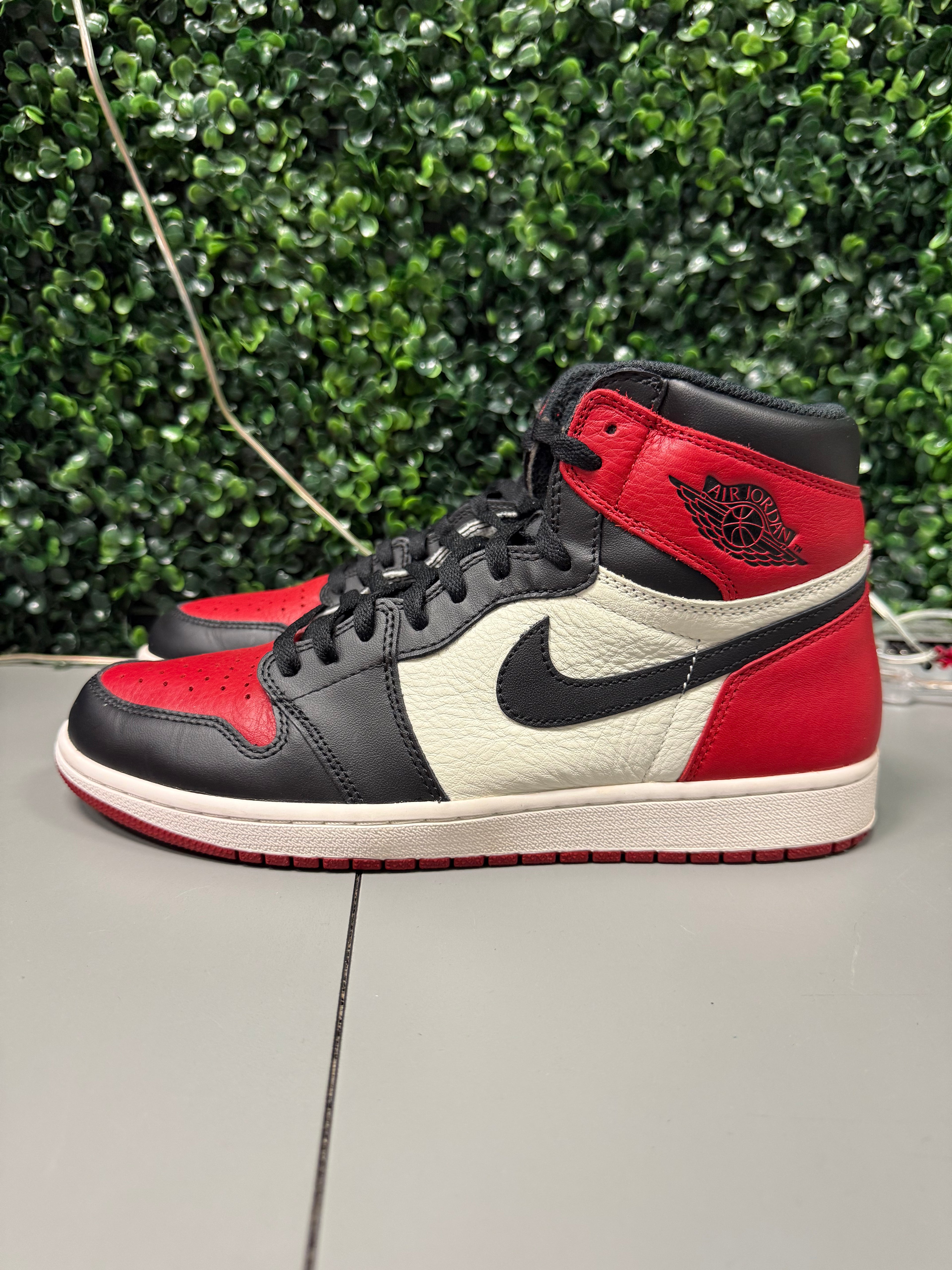 Jordan 1 High "Bred Toe" Size 10.5 Preowned