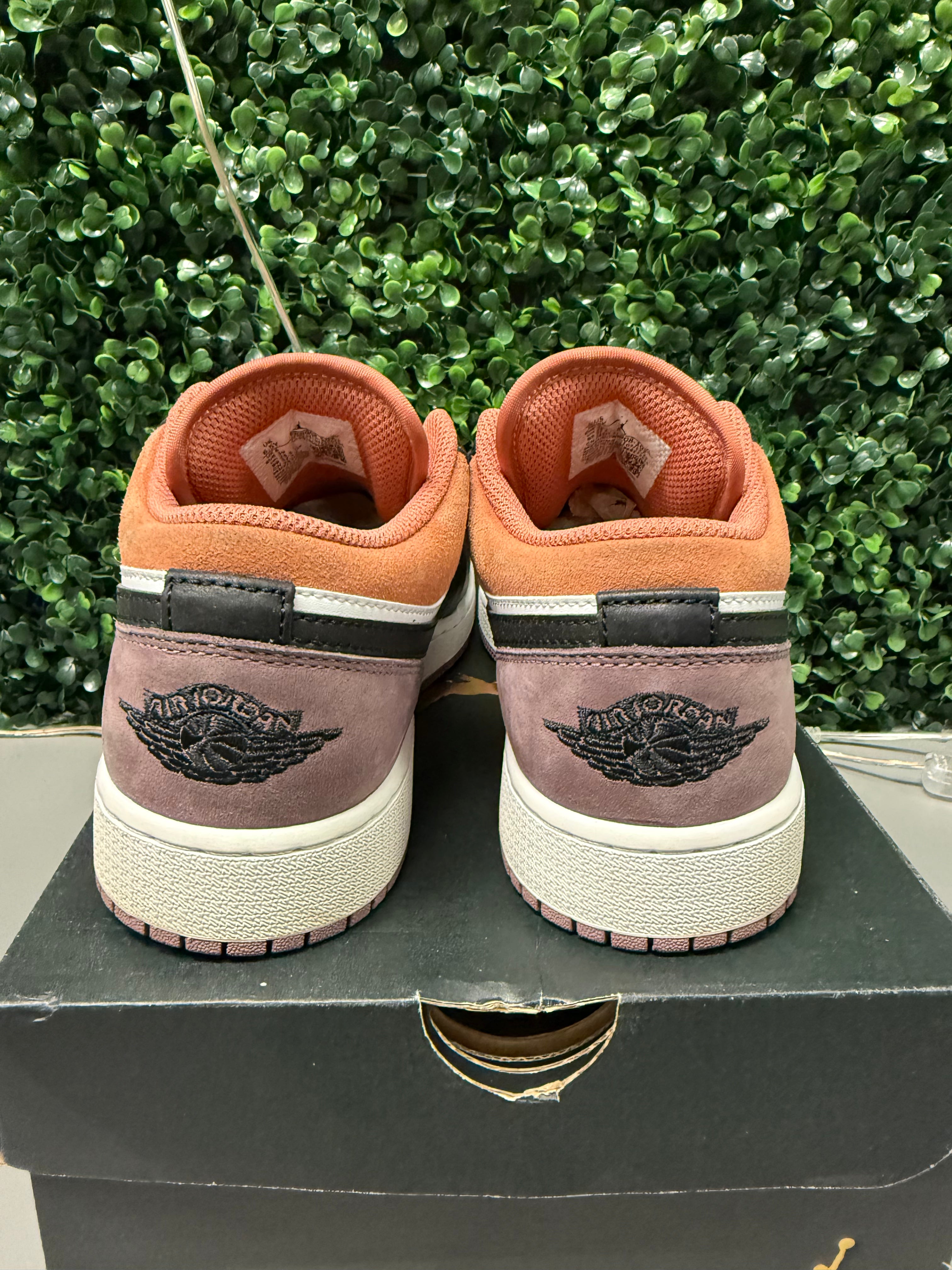 Jordan 1 Low "Orange Sky" Size 6.5Y Preowned