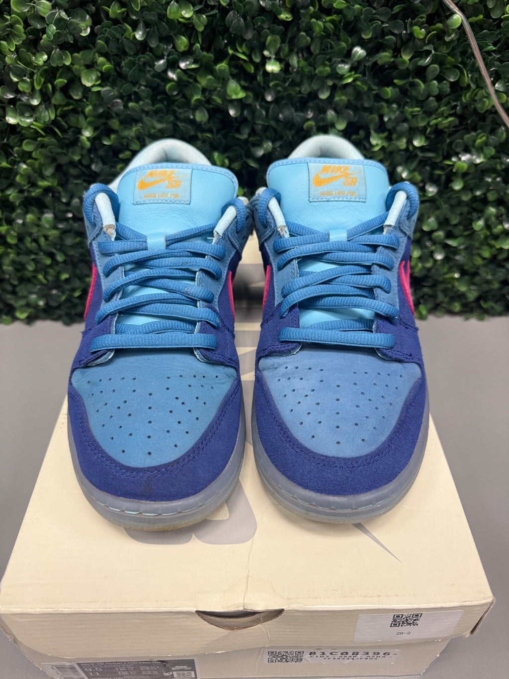 Nike SB Dunk Low "Run The Jewels" Size 9.5 Preowned