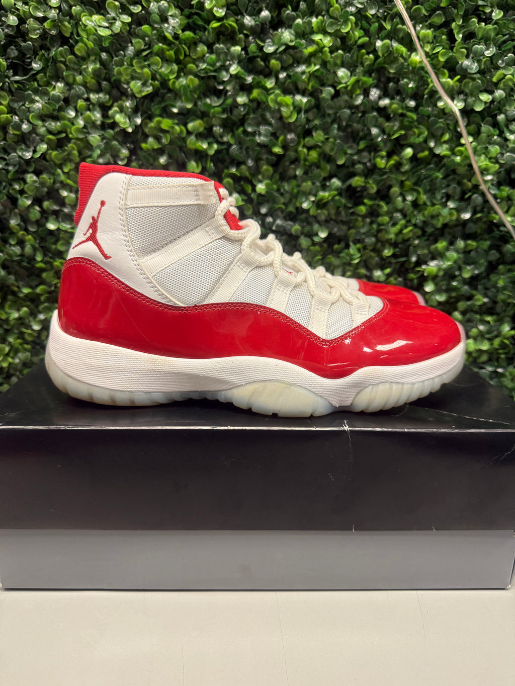 Jordan 11 High "Cherry" Size 9 Preowned