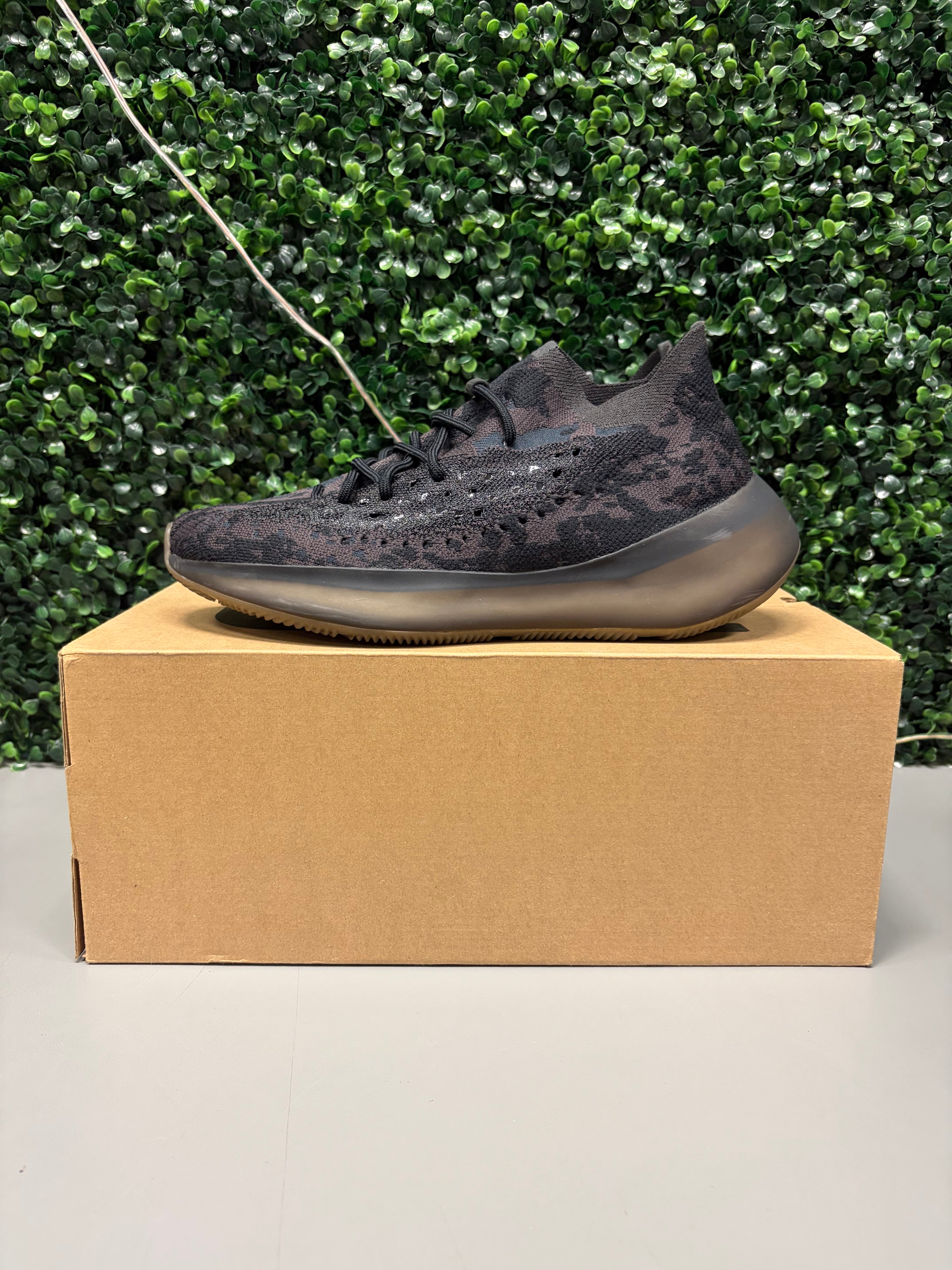 Yeezy Boost 380 "Onyx" Size 10.5 Preowned