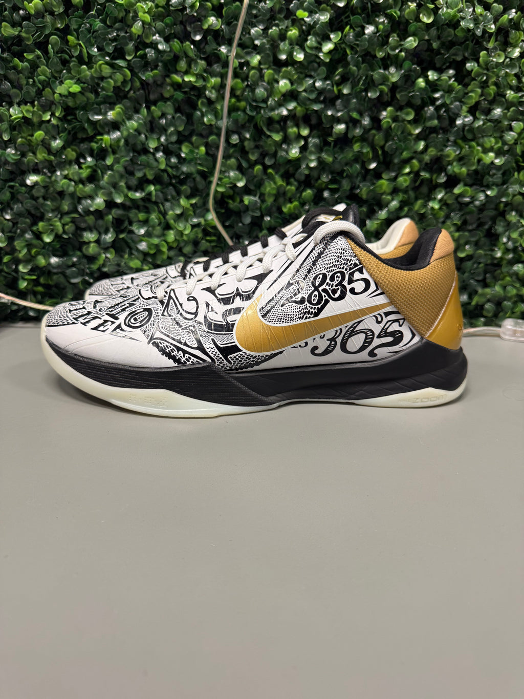 Nike Kobe 5 Protro "Big Stage” Size 11.5 Preowned