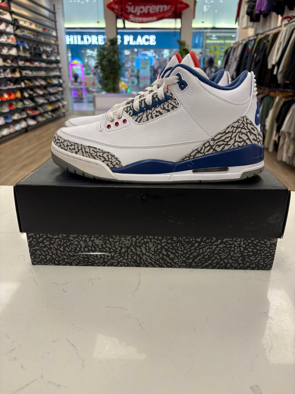 Jordan 3 “True Blue” Preowned Size 9.5