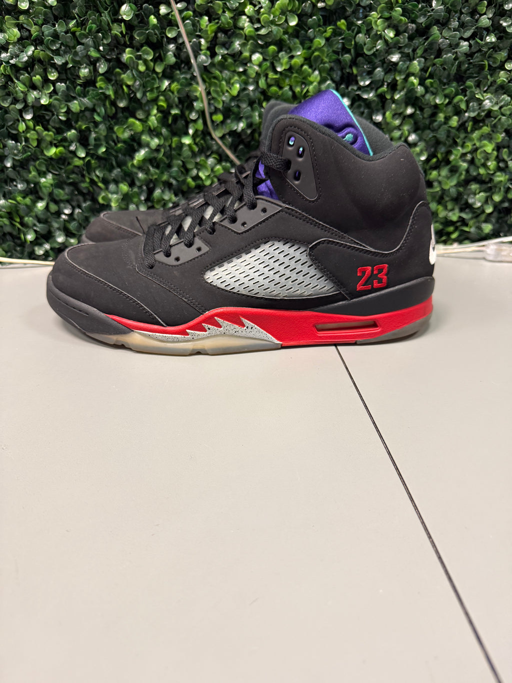 Jordan 5 "Top 3" Size 13 Preowned