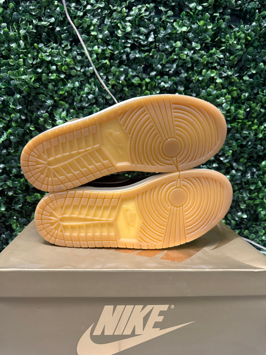 Jordan 1 High "Black Metallic Gold" Size 9 Tried On