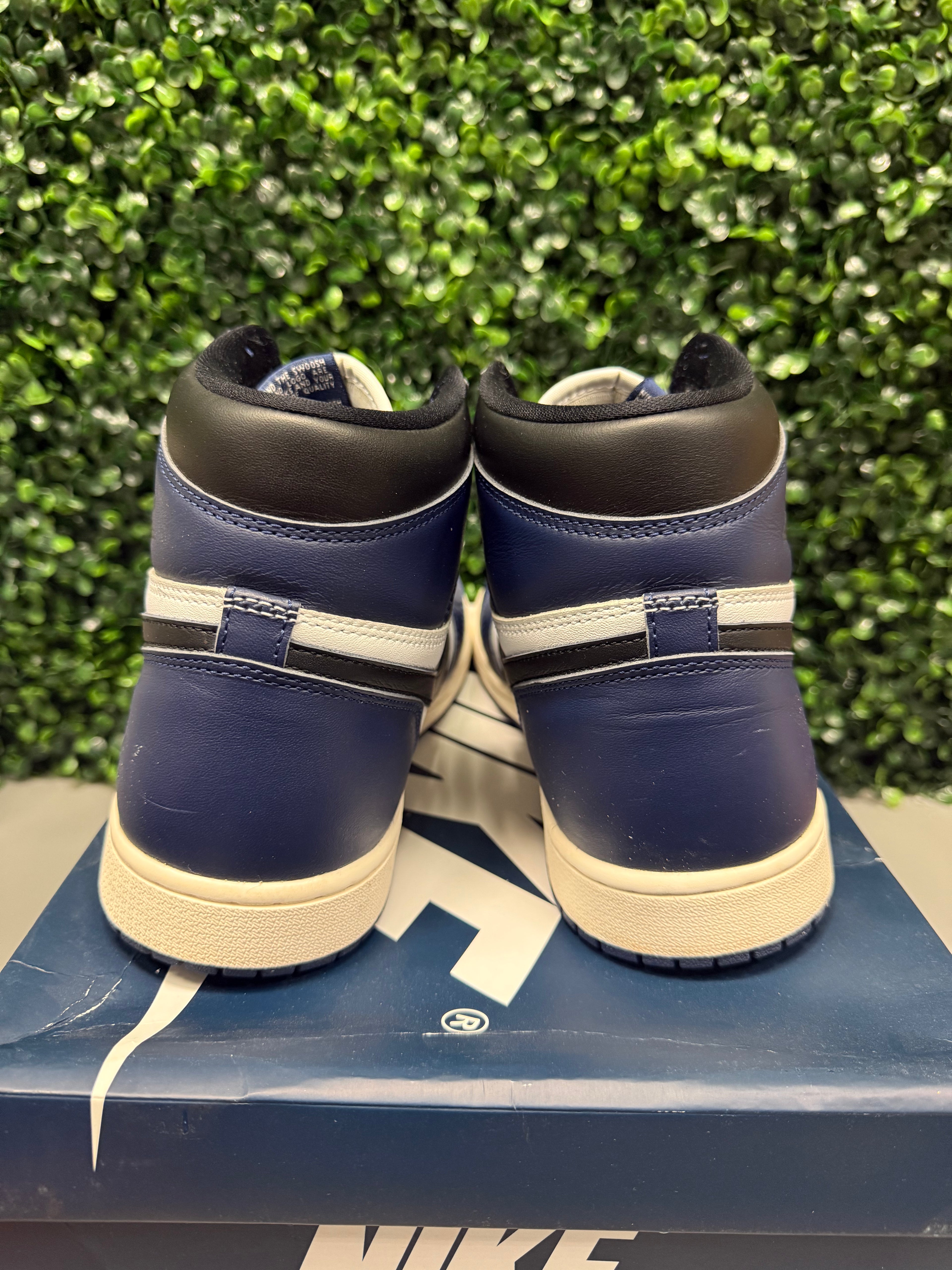 Air  Jordan 1 High "Midnight Navy" Size 11.5 Preowned