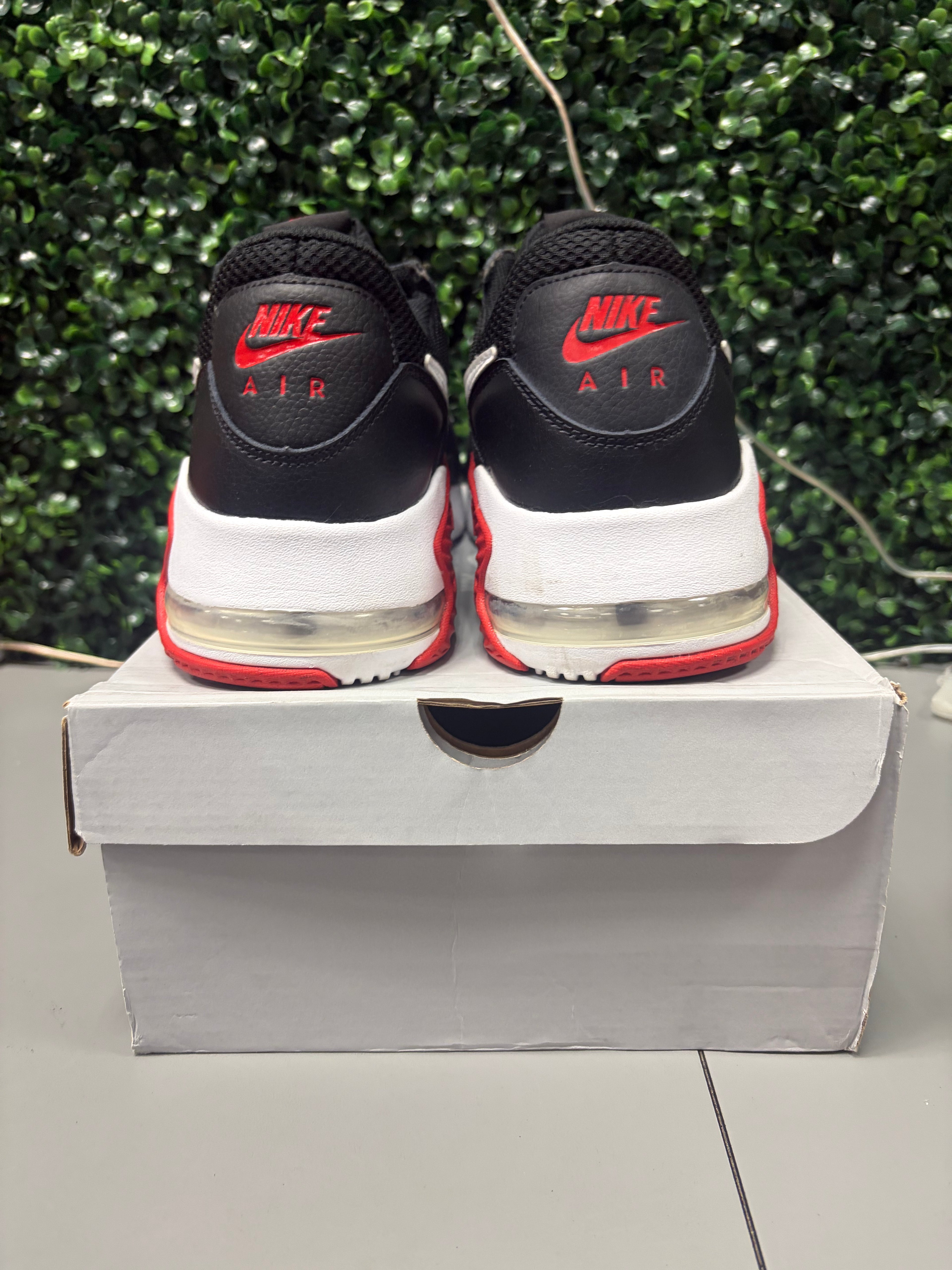 Nike Air Max Excee "Bred" Size 14 Preowned