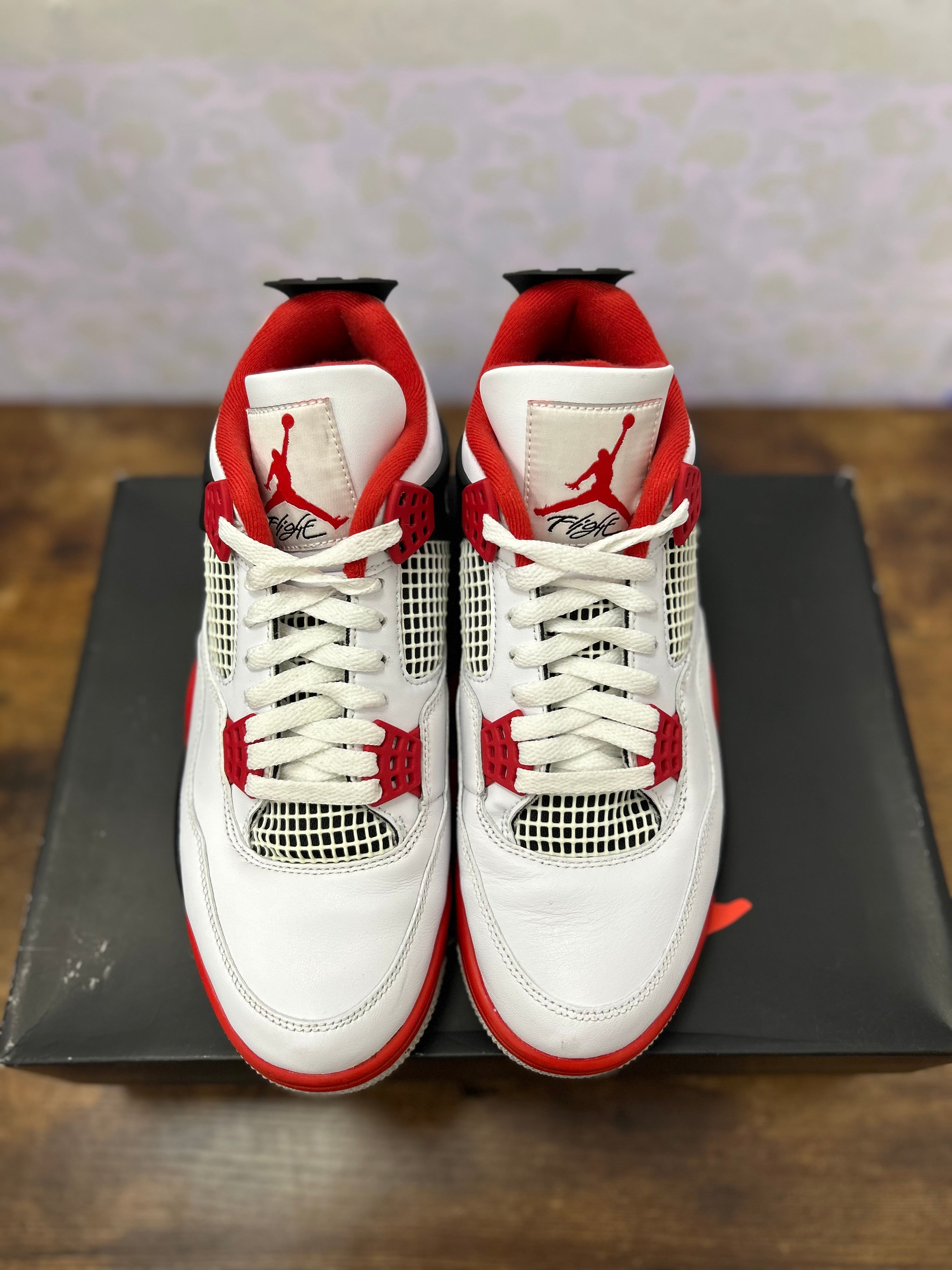 Jordan 4 “Fire Red” Preowned Size 9.5