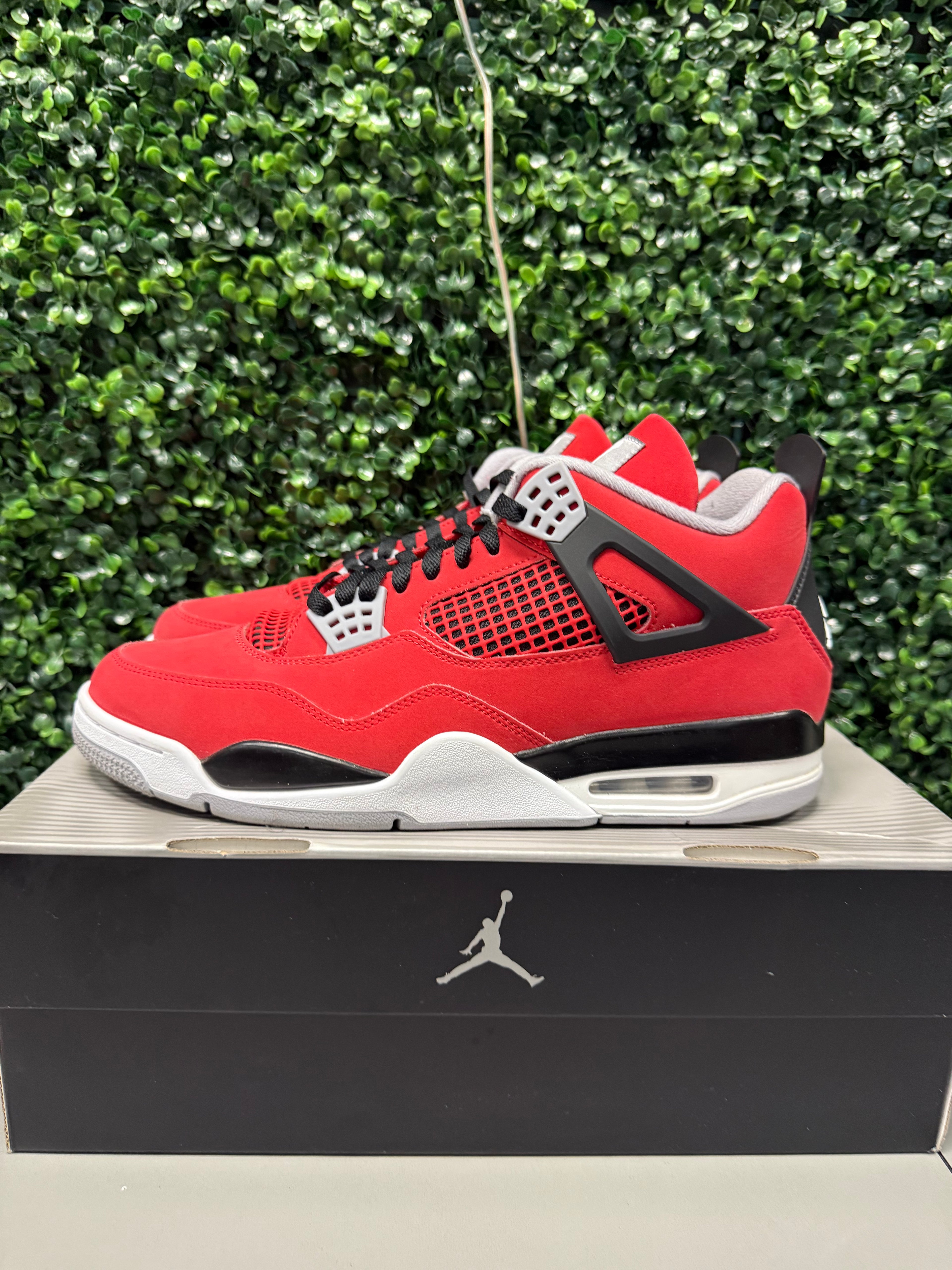 Jordan 4 "Toro Bravo 2026" Size 13 Preowned