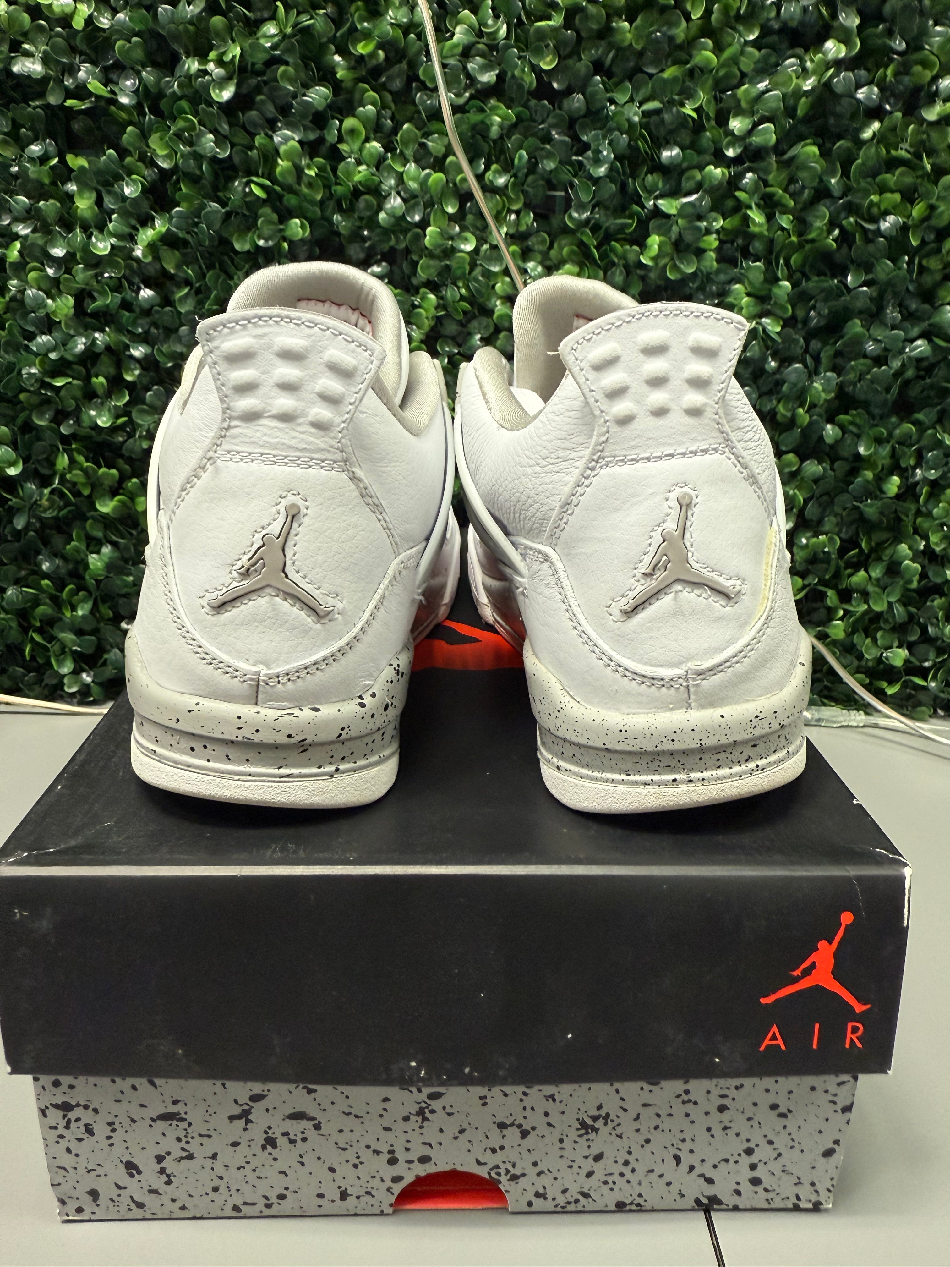 Jordan 4 "Oreo" Size 5Y Preowned