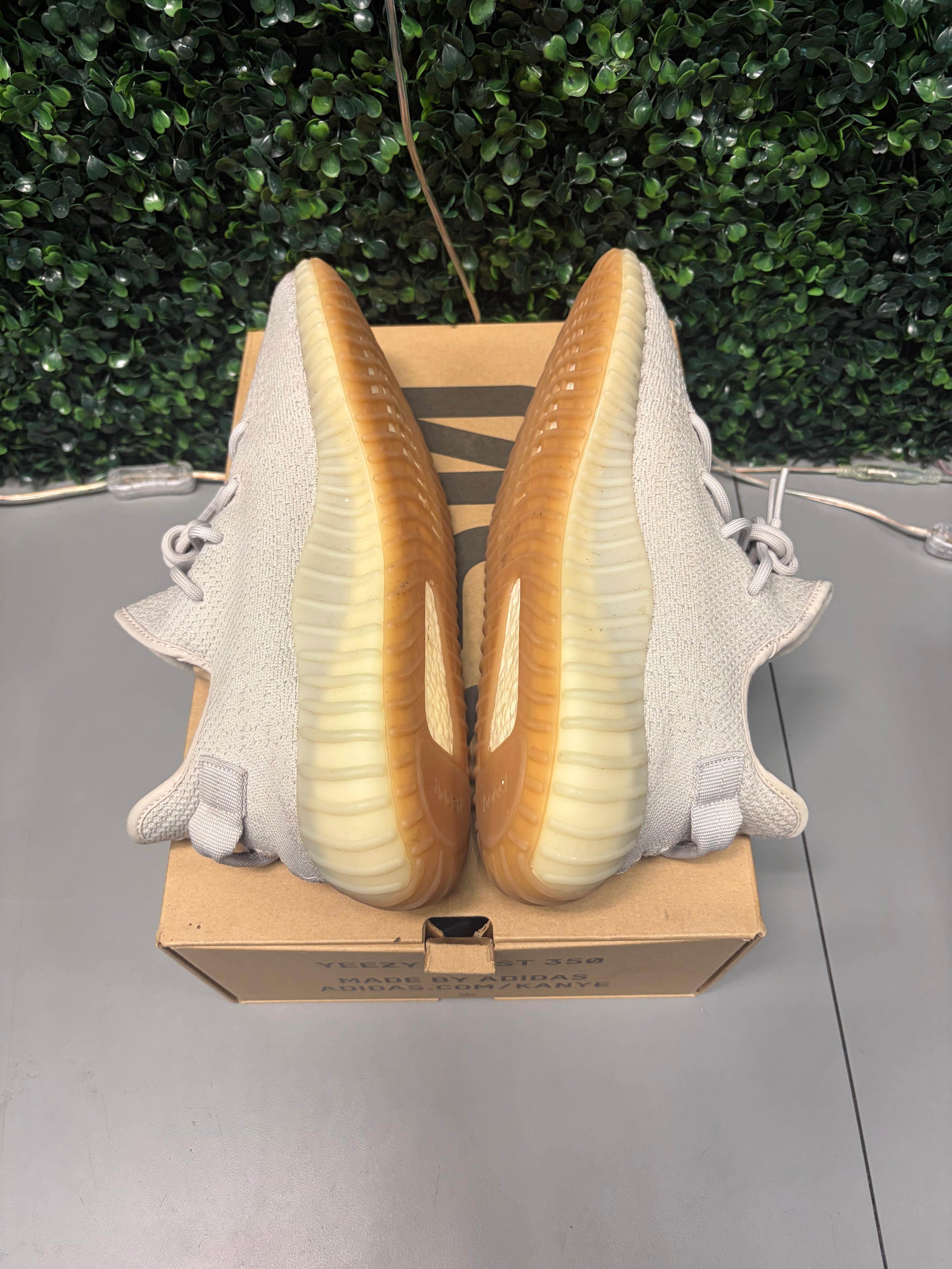 Adidas Yeezy Boost 350 V2 "Sesame" Size 11.5 Preowned
