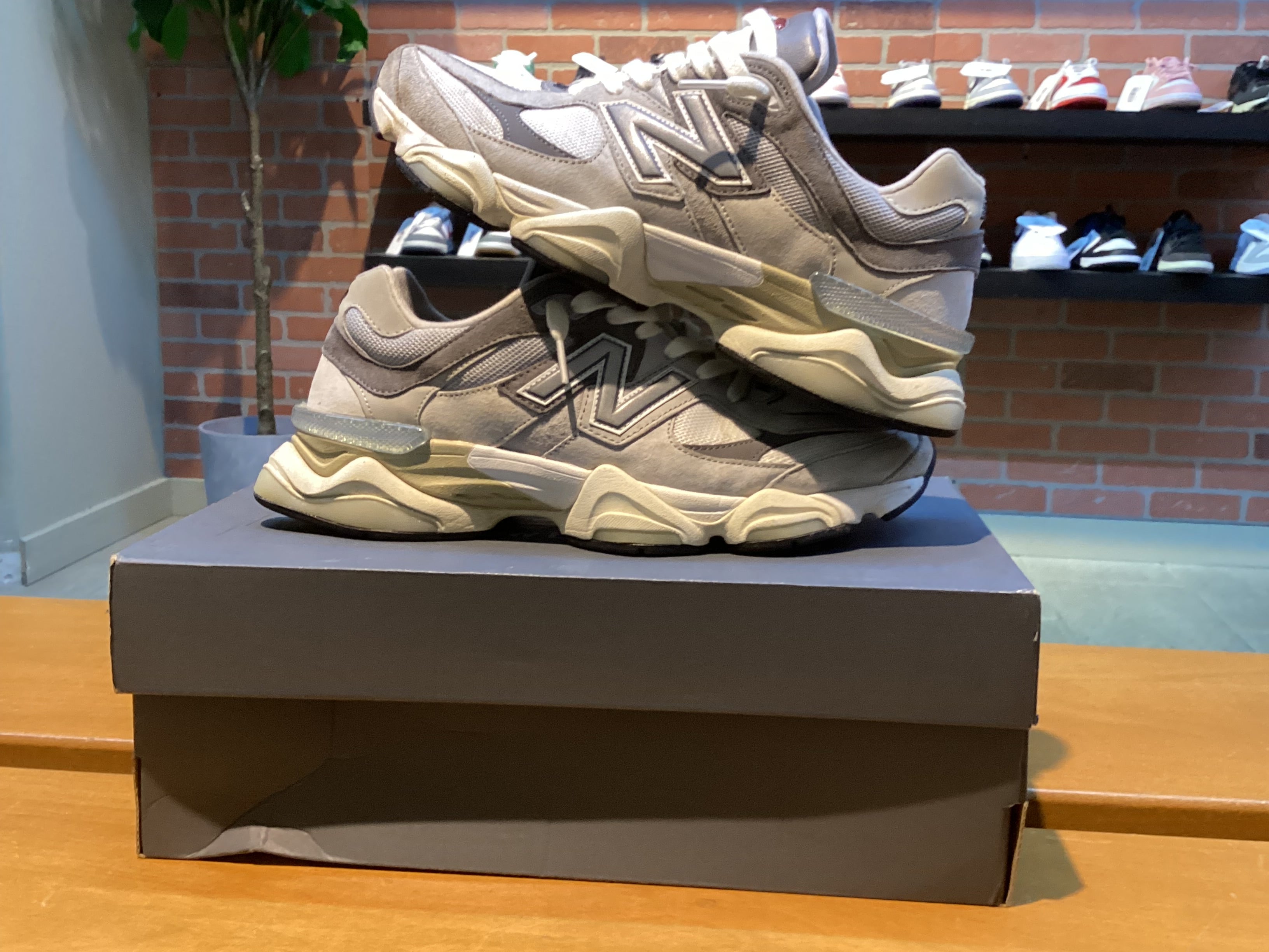 New Balance 9060 (Rain Cloud Grey) Preowned