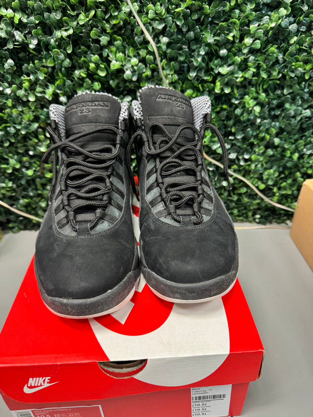 Jordan 10 Retro "Stealth" (2012) Size 11 Preowned