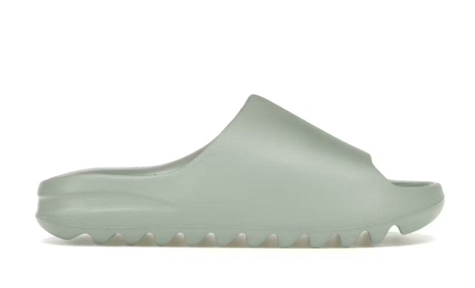 Yeezy Slide "Salt"