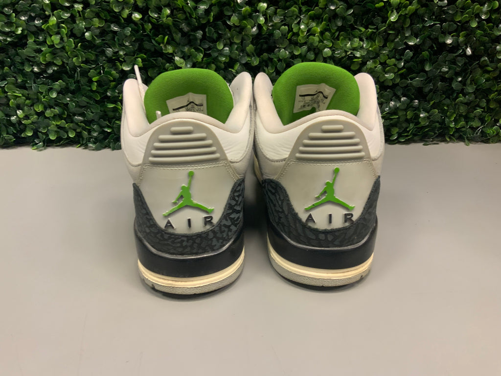 Jordan 3 "Chlorophyll" Size 11 Preowned