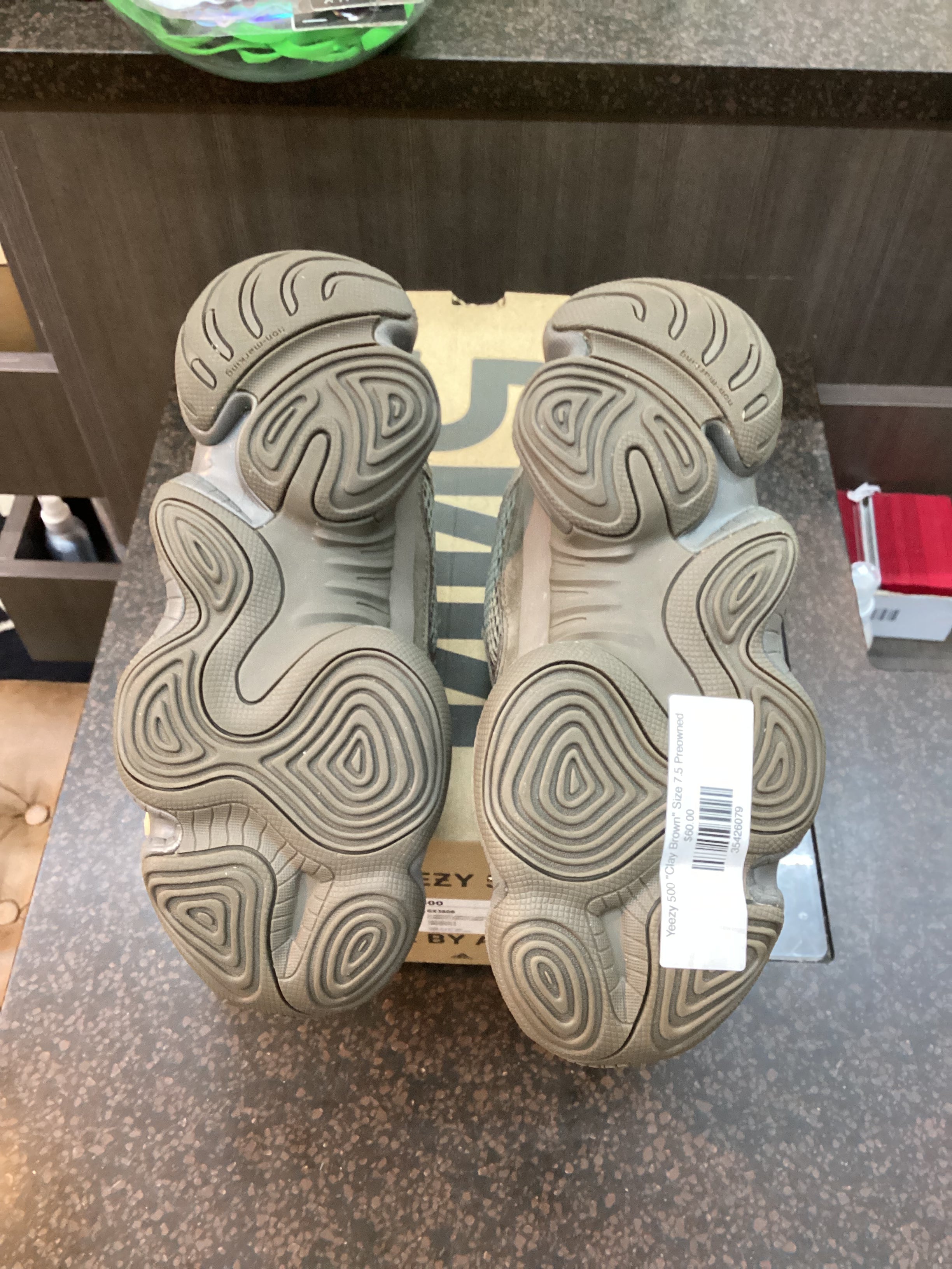 Yeezy 500 "Clay Brown" Size 7.5 Preowned