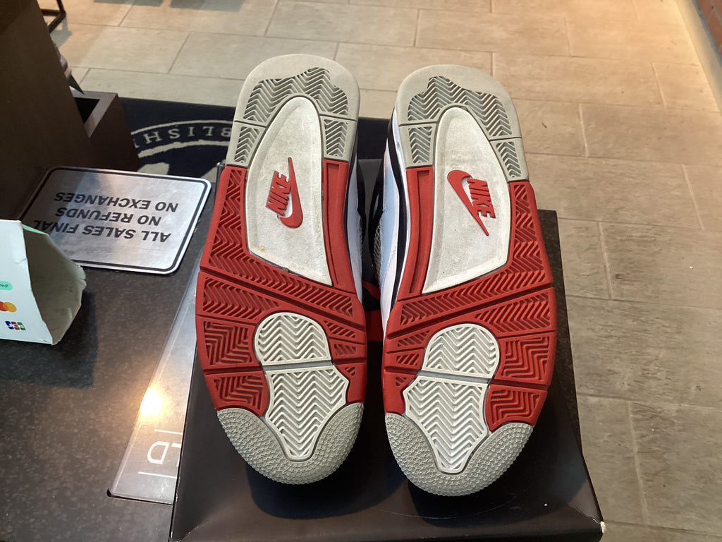 Jordan 4 “Fire Red” Size 9.5 Preowned