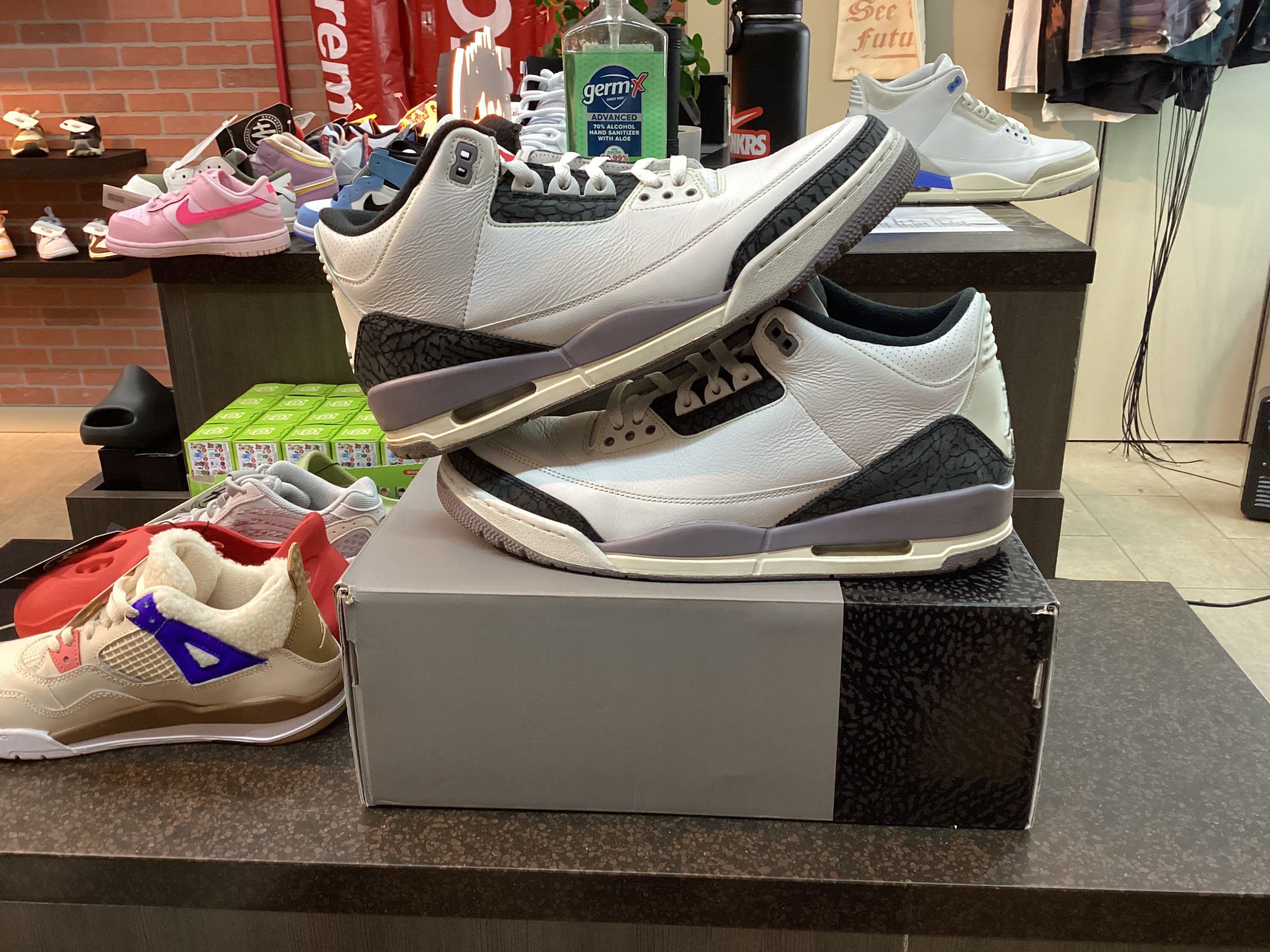 Jordan 3 “Cement Grey” Size 12 Preowned