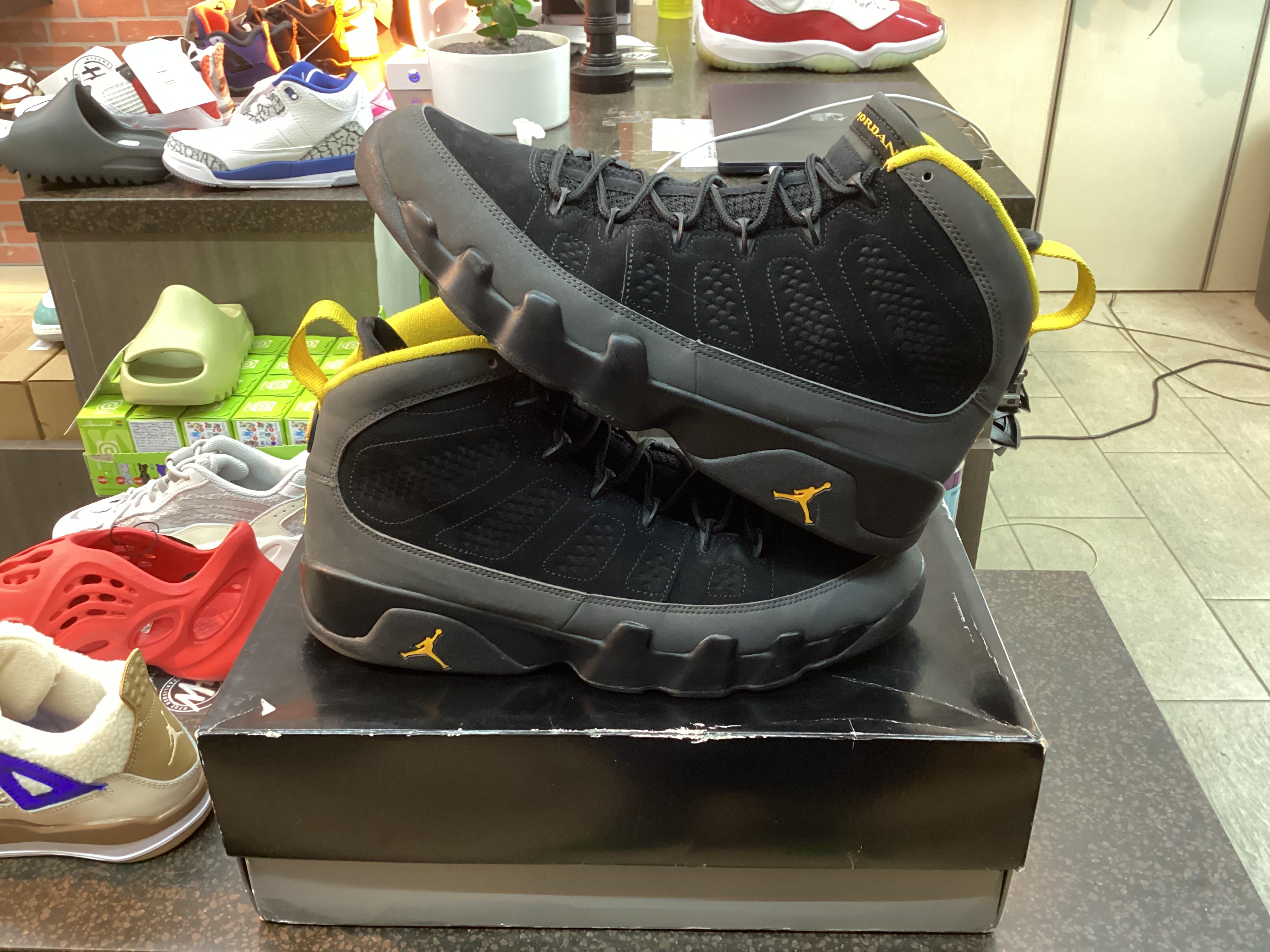 Jordan 9 “Dark Charcoal University Gold” Size 12 Preowned