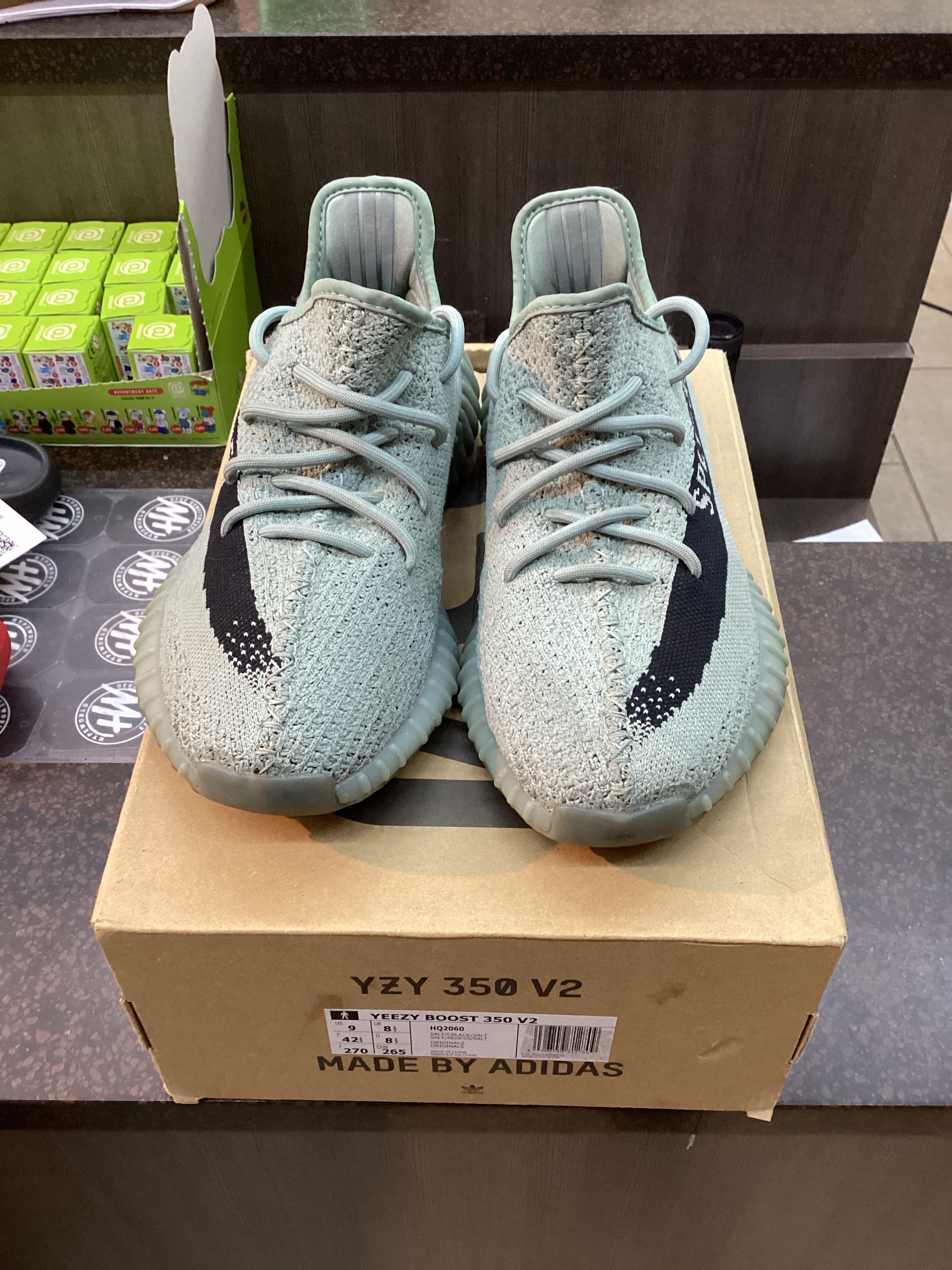 Yeezy 350 v2 “Salt” Size 9 Preowned