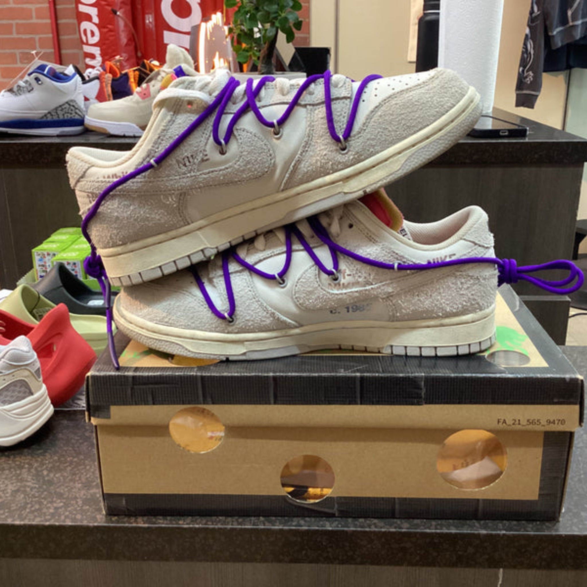 Nike Dunk Low “Off-White Lot 15” Size 9.5 Preowned