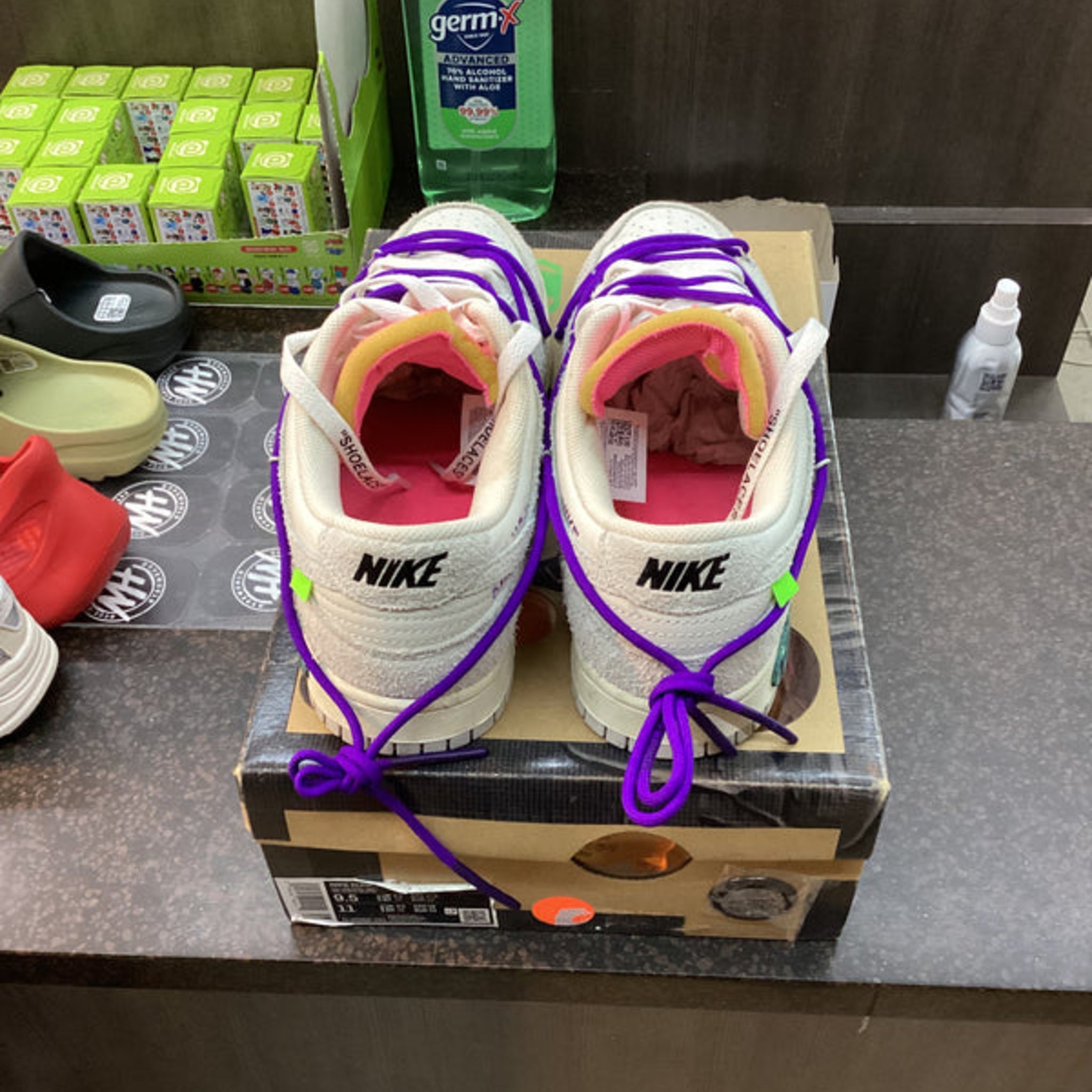 Nike Dunk Low “Off-White Lot 15” Size 9.5 Preowned