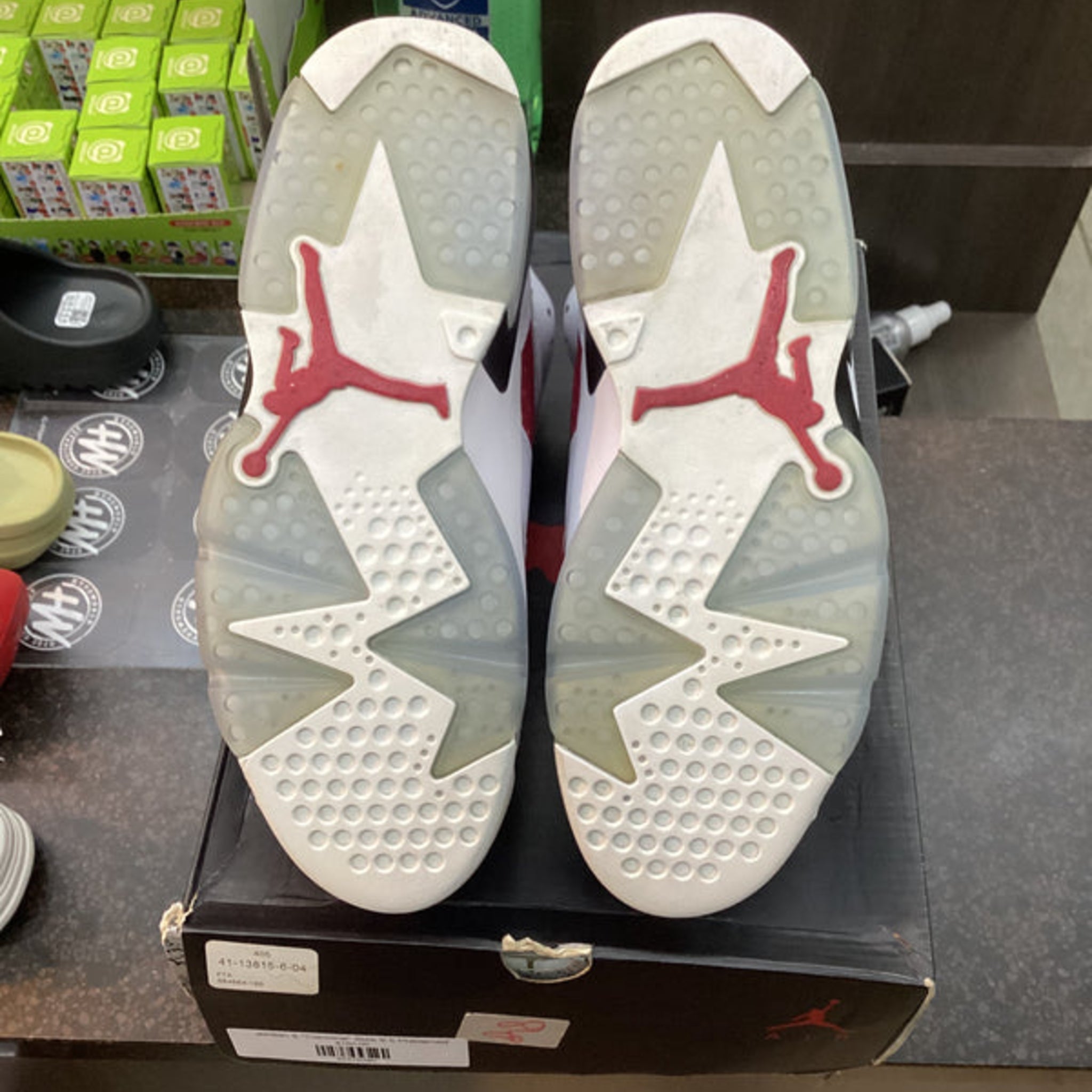 Jordan 6 "Carmine" Size 9.5 Preowned