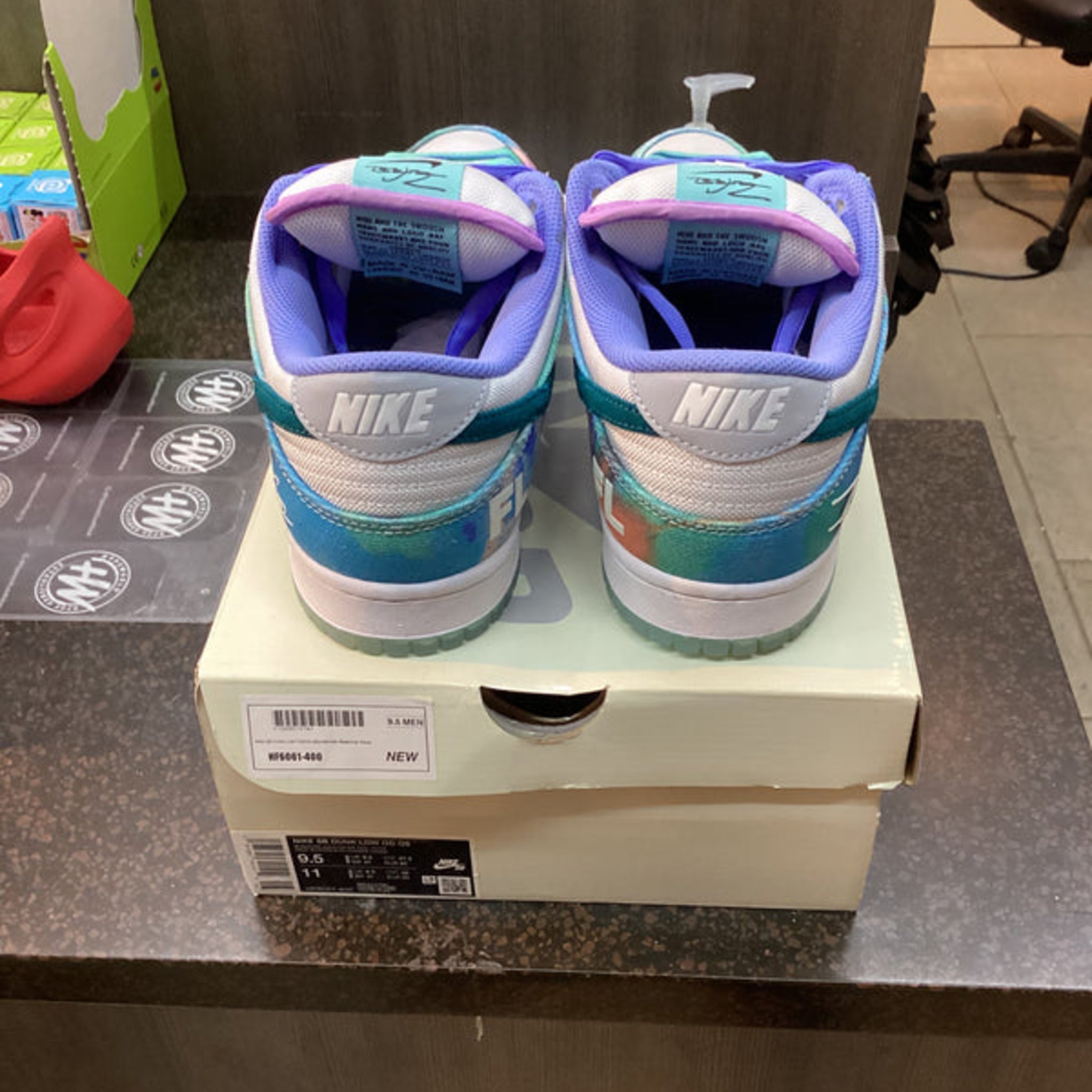 Nike SB Dunk Low "Futura Laboratories Bleached Aqua" Size 9.5 Preowned