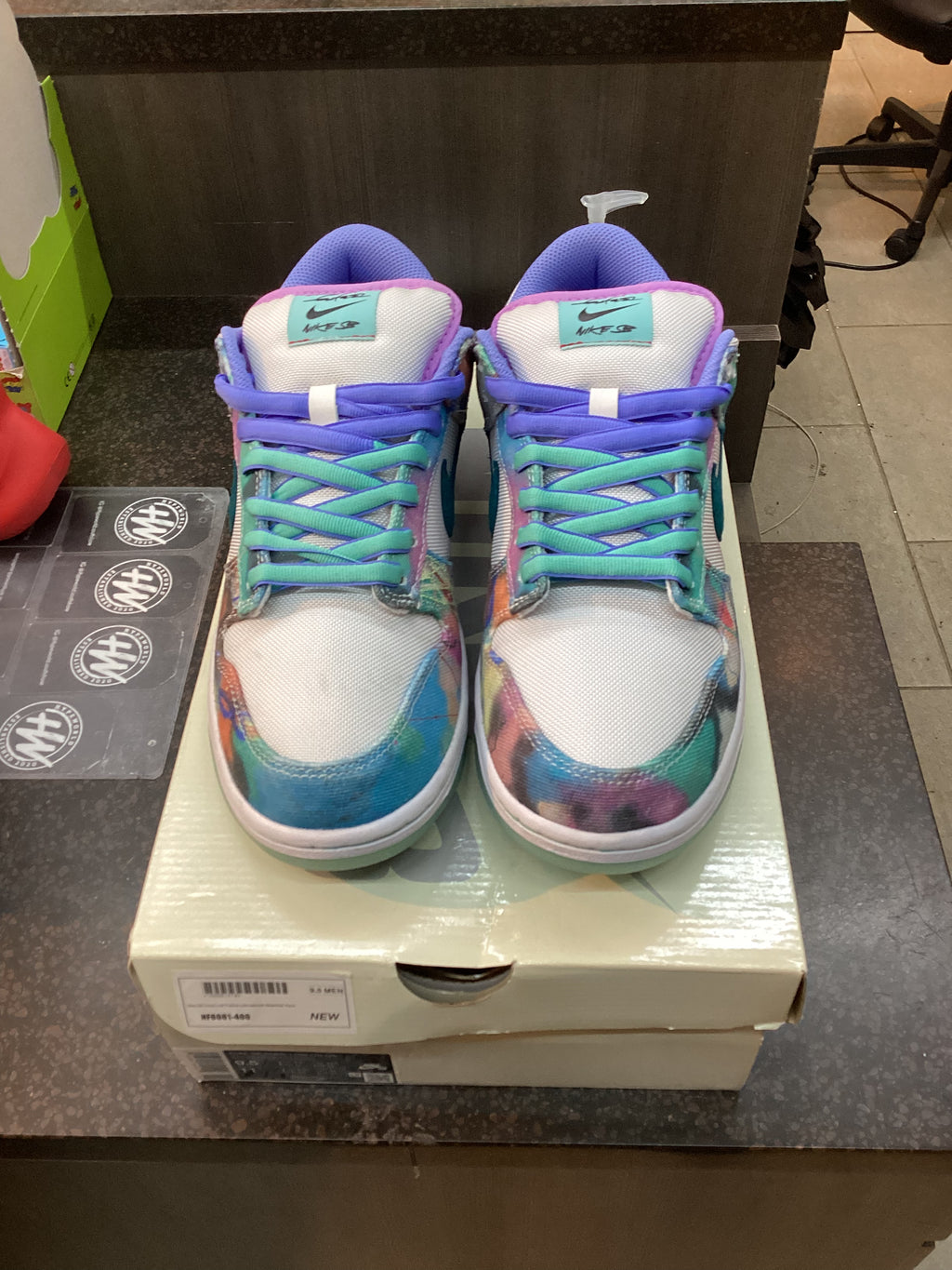 Nike SB Dunk Low "Futura Laboratories Bleached Aqua" Size 9.5 Preowned