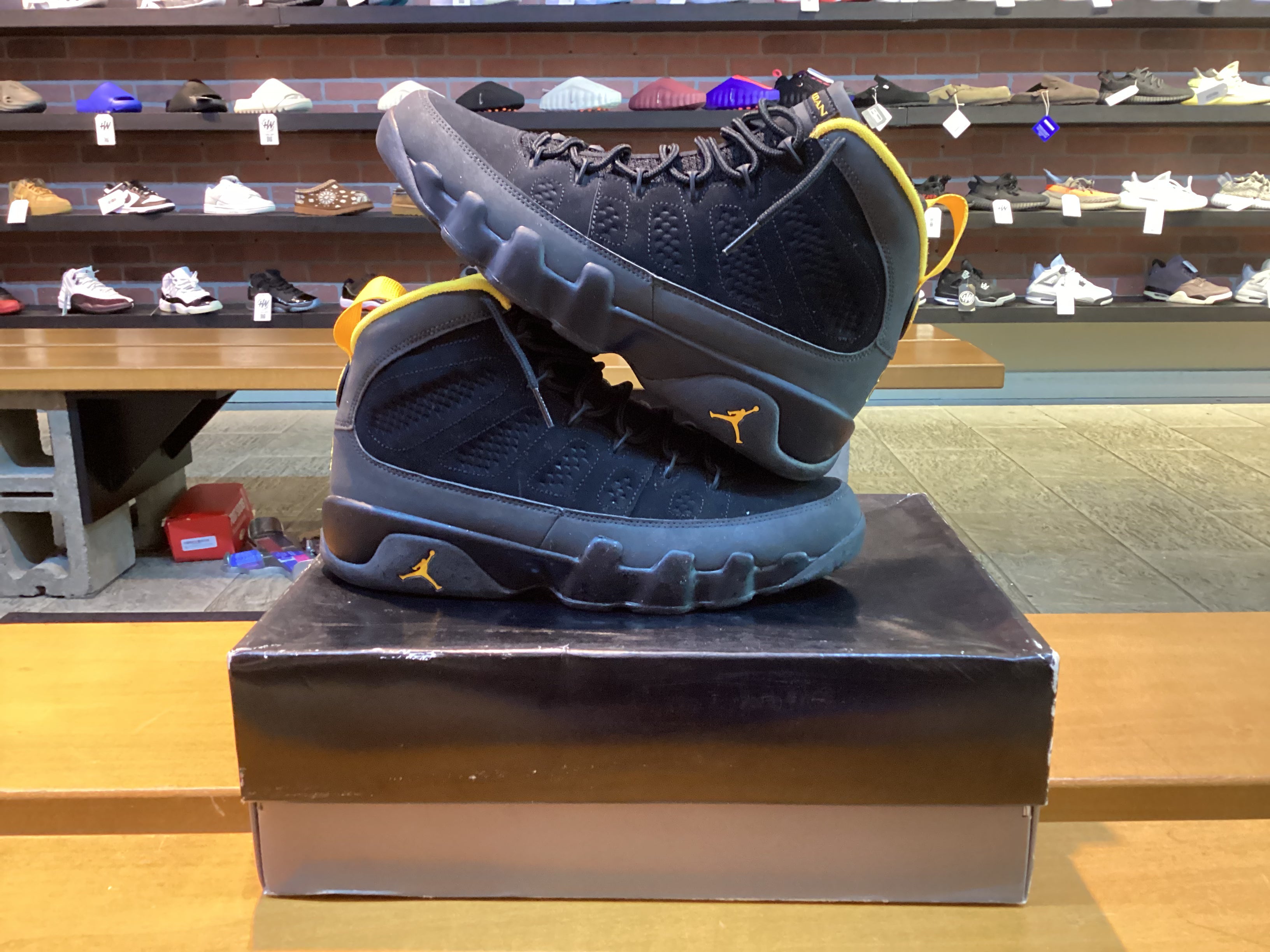 Jordan 9 "Dark Charcoal University Gold" Size 9 Preowned