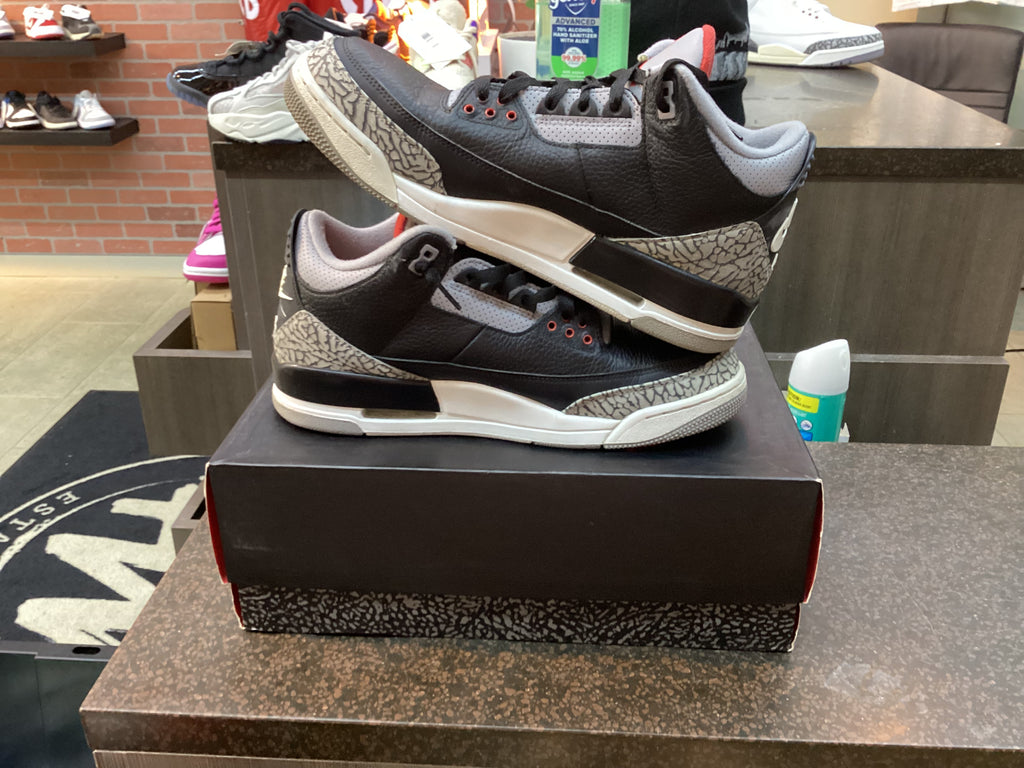 Jordan 3 "Black Cement" (2016) Size 10.5 Preowned
