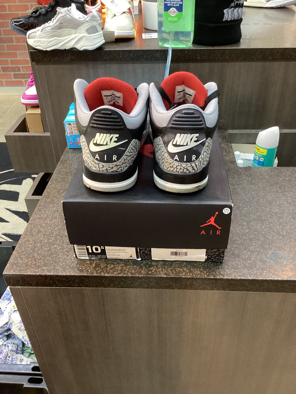 Jordan 3 "Black Cement" (2016) Size 10.5 Preowned
