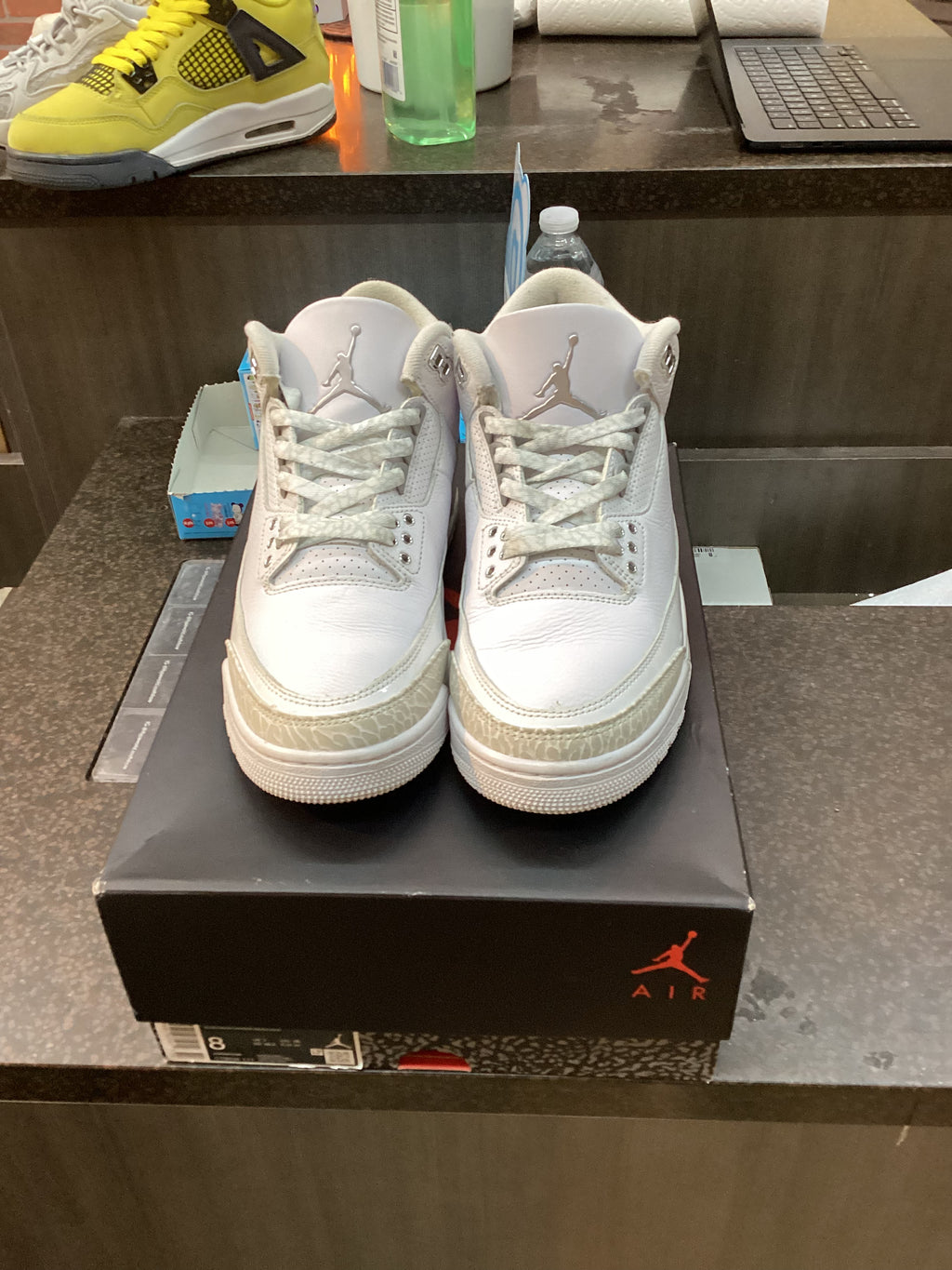 Jordan 3 “Pure Money” Size 8 Preowned