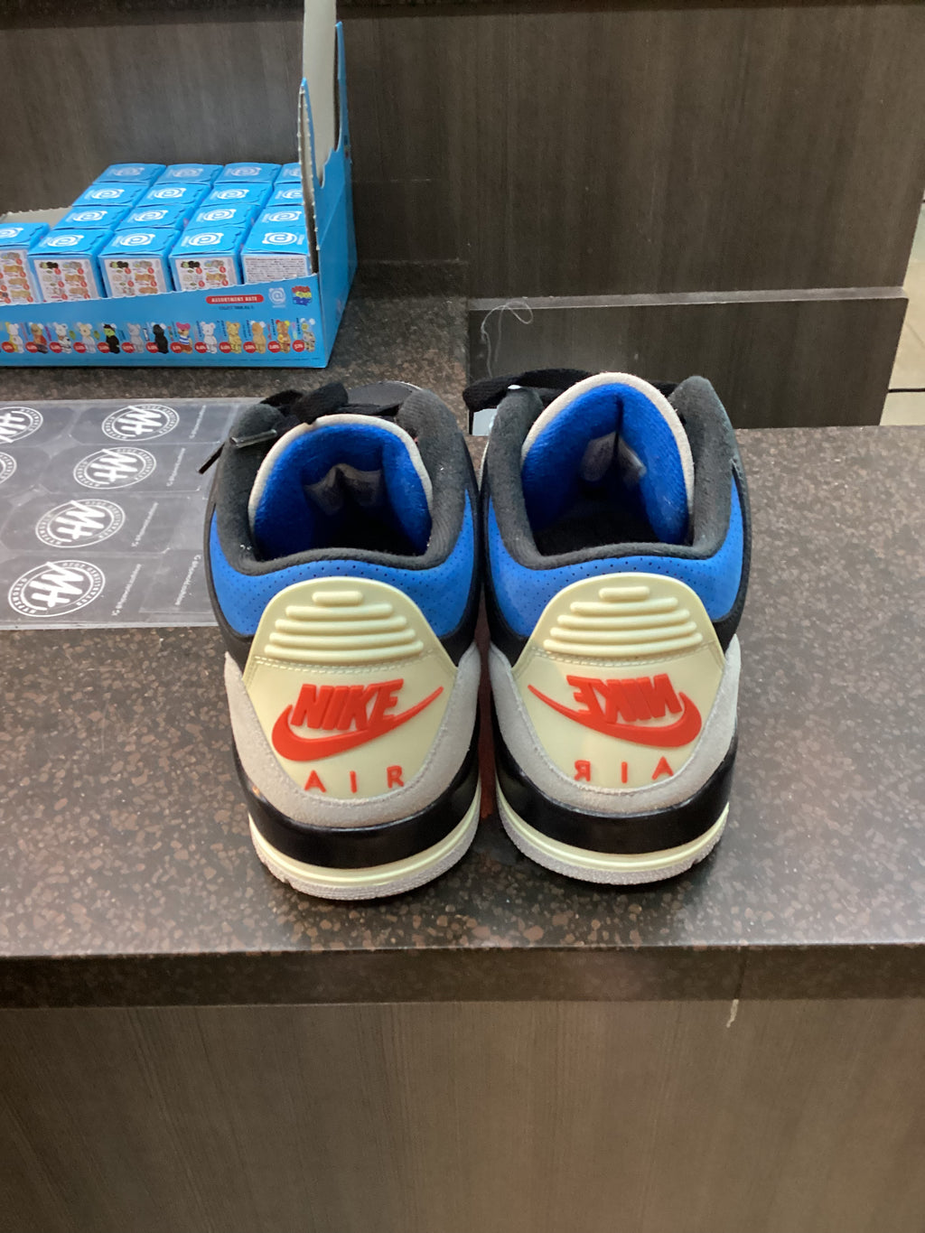 Jordan 3 “Rare Air” Size 9.5 Preowned No Box