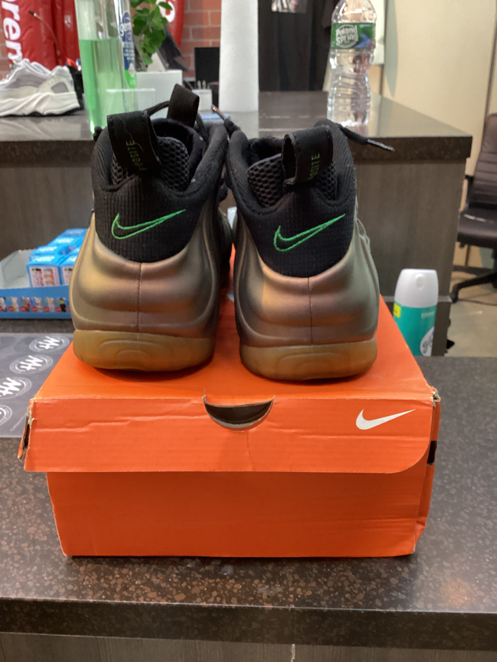 Nike FoamPosite Gym Green Size 13 Preowned Rep Box