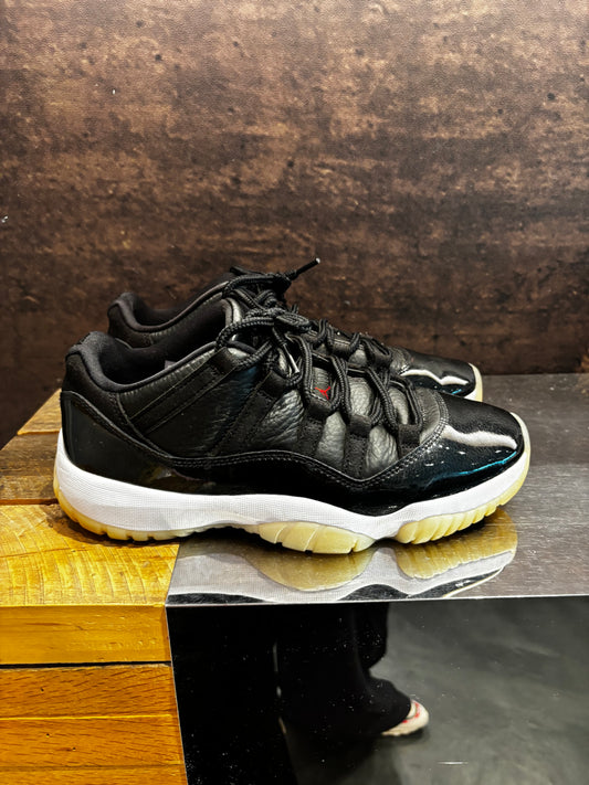 Jordan 11 retro low "72-10" Preowned
