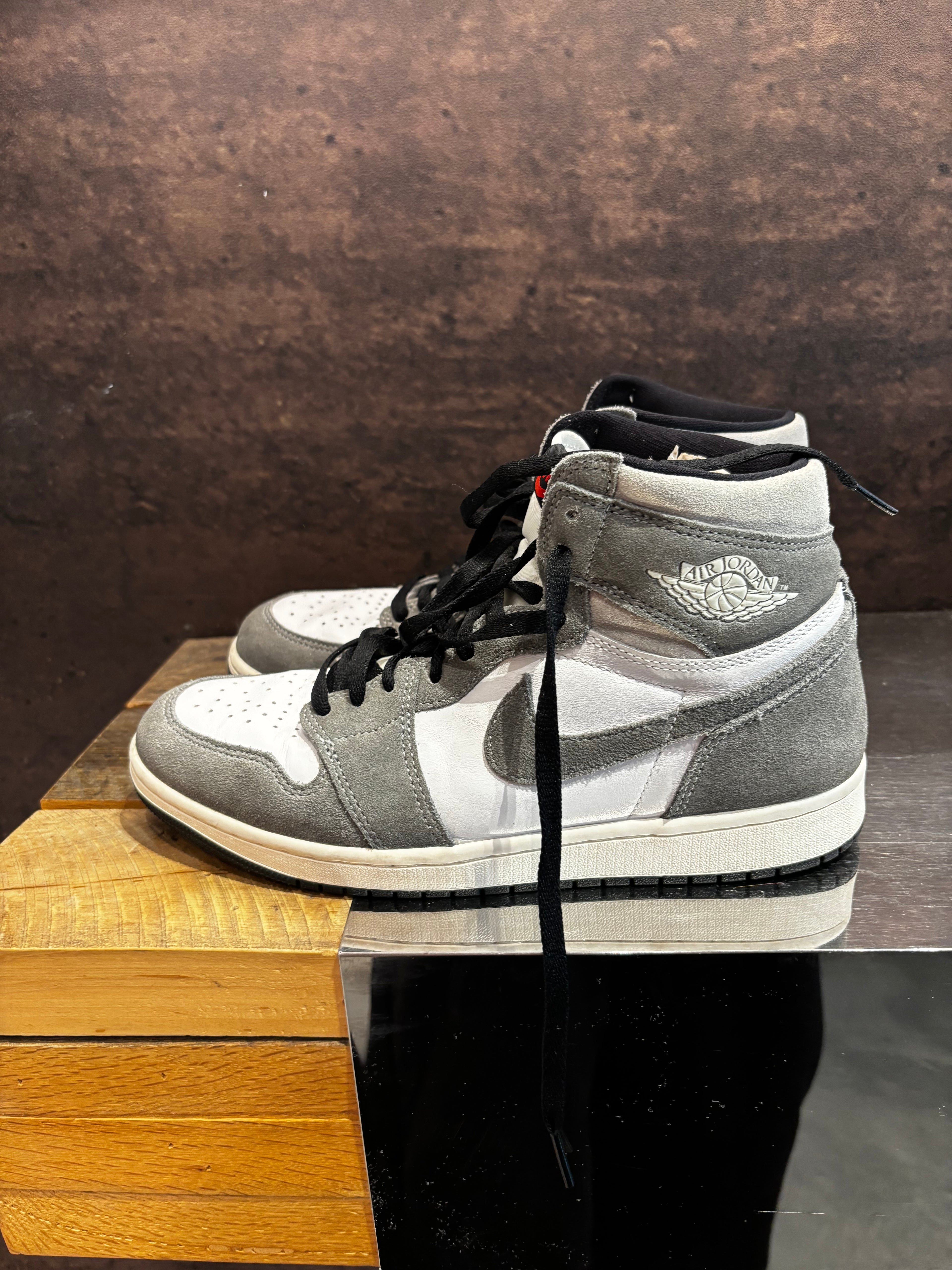 Jordan 1 "Black Denim Washed" Size 9.5 Preowned