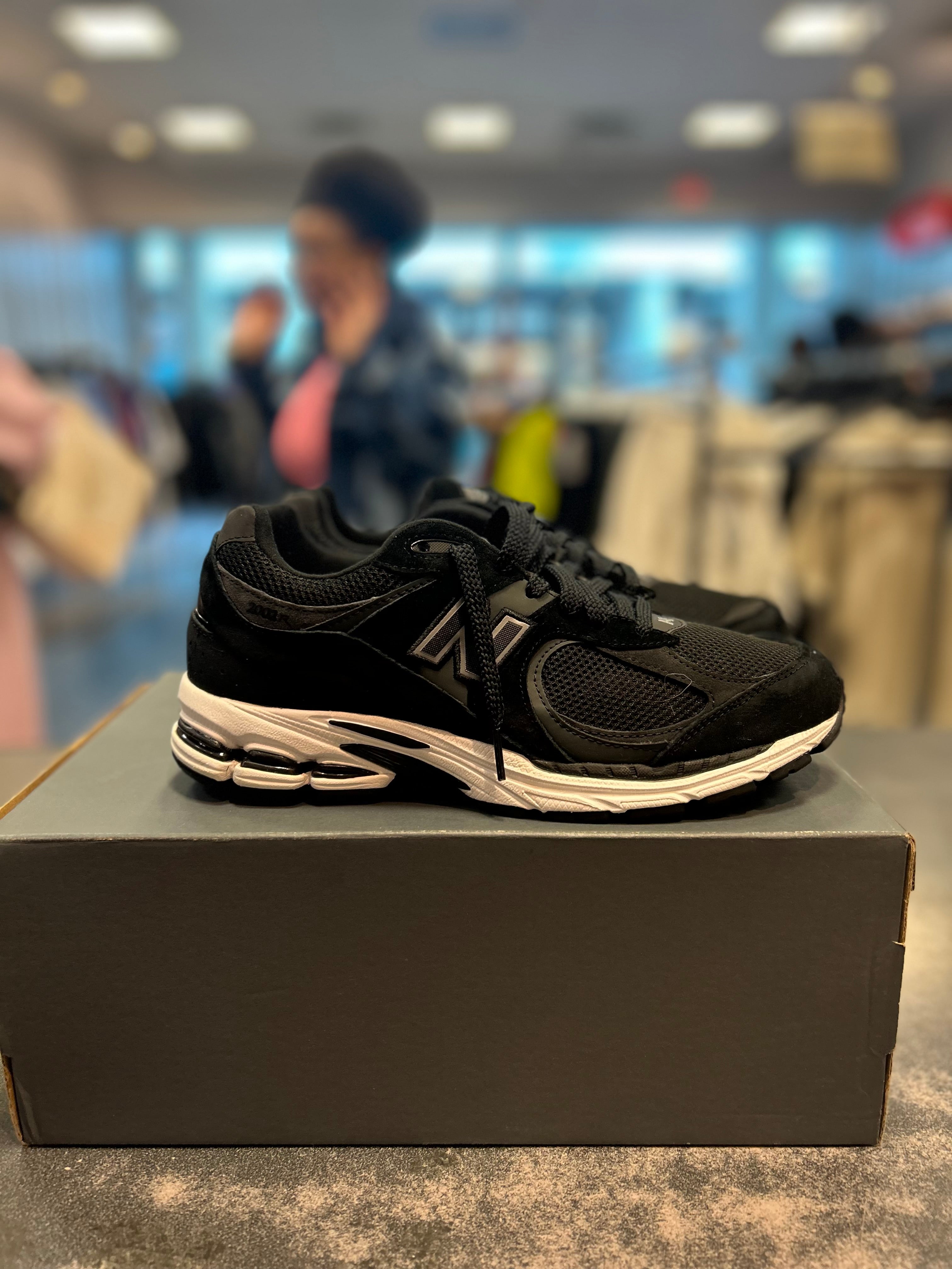New Balance 2002R "Black Gunmetal" Size 8 Preowned