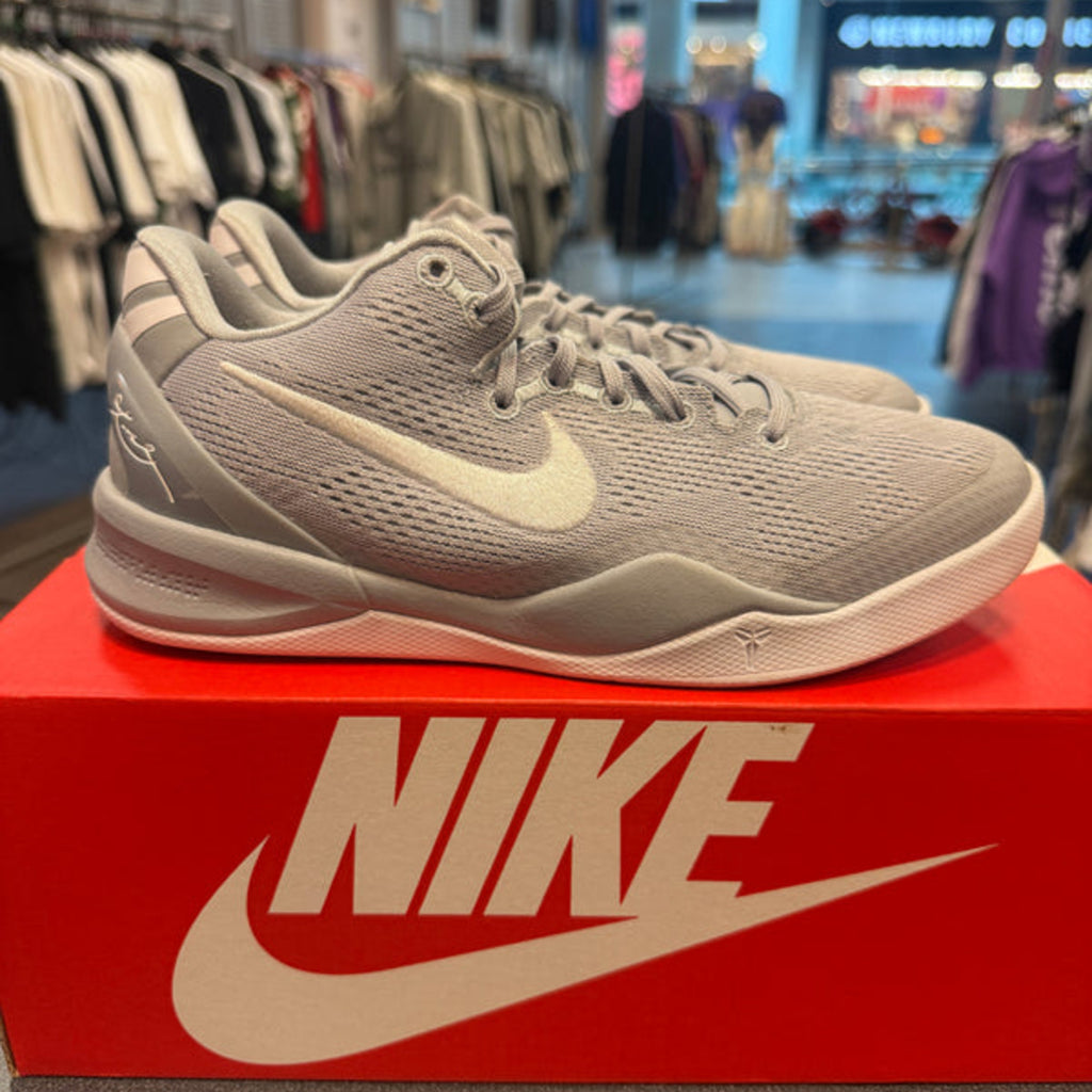 Nike Kobe 8 Protro "Wolf Grey" Size 4Y Preowned