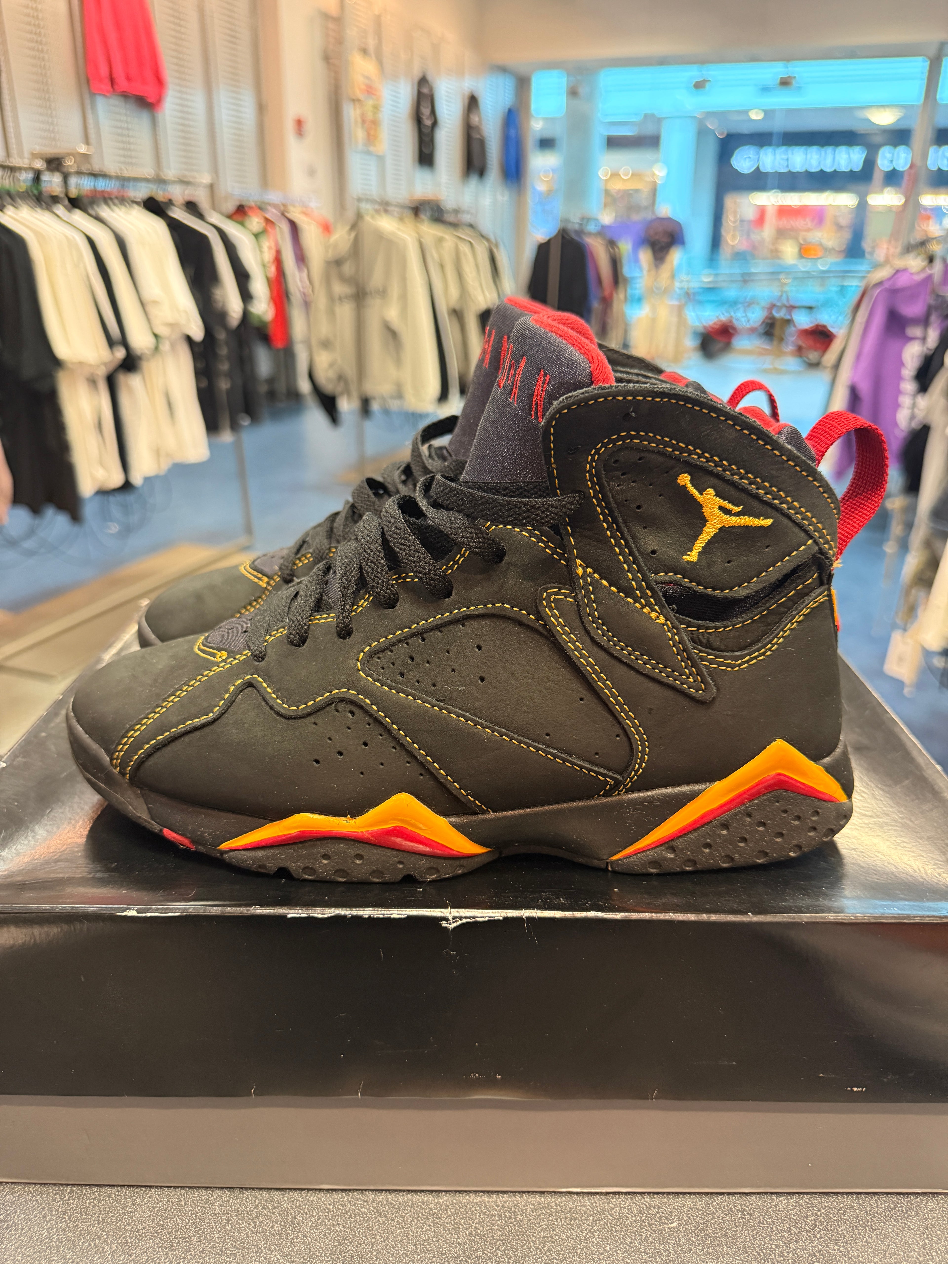 Jordan 7 "Citrus" Size 8 Preowned