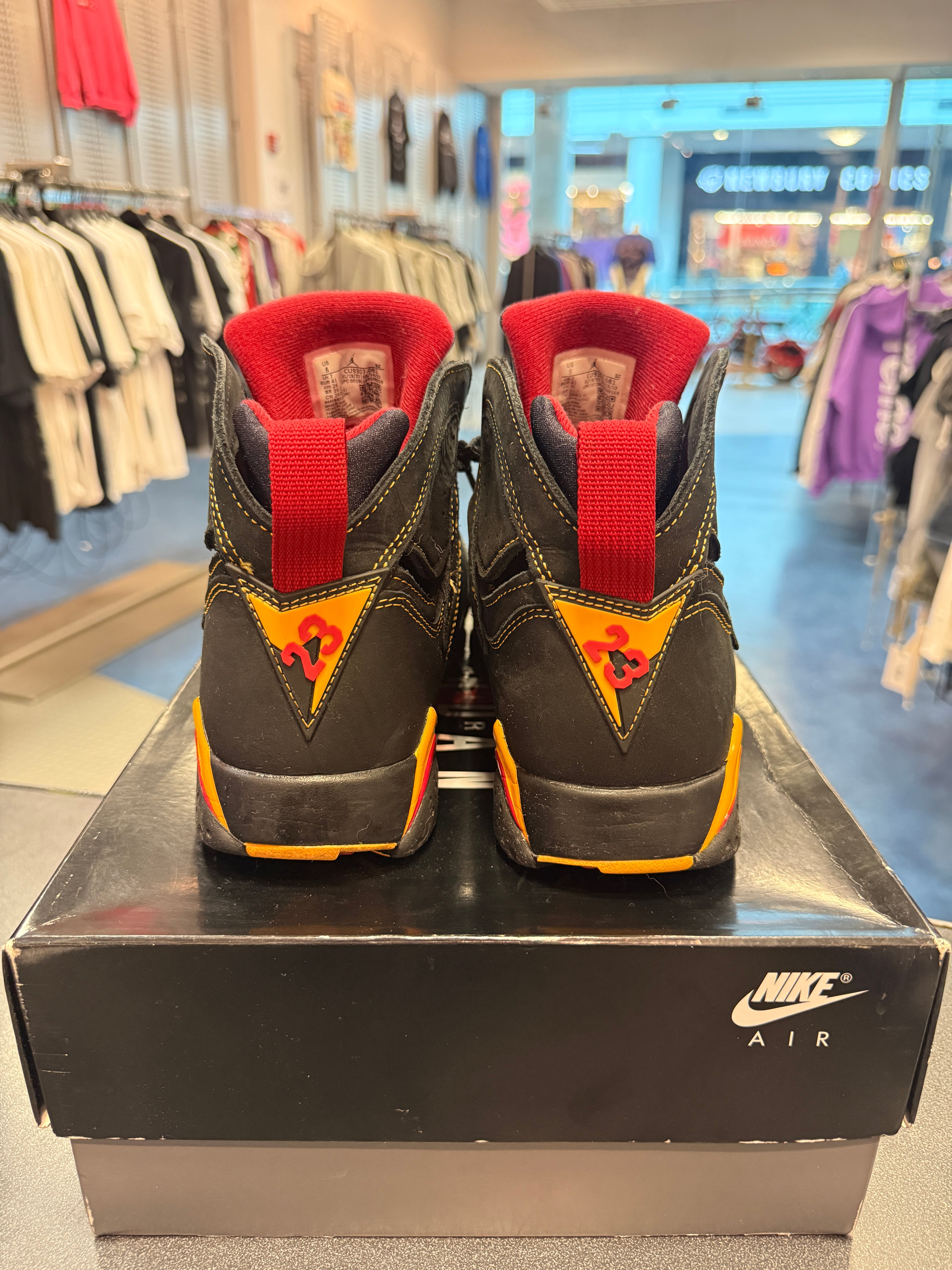 Jordan 7 "Citrus" Size 8 Preowned